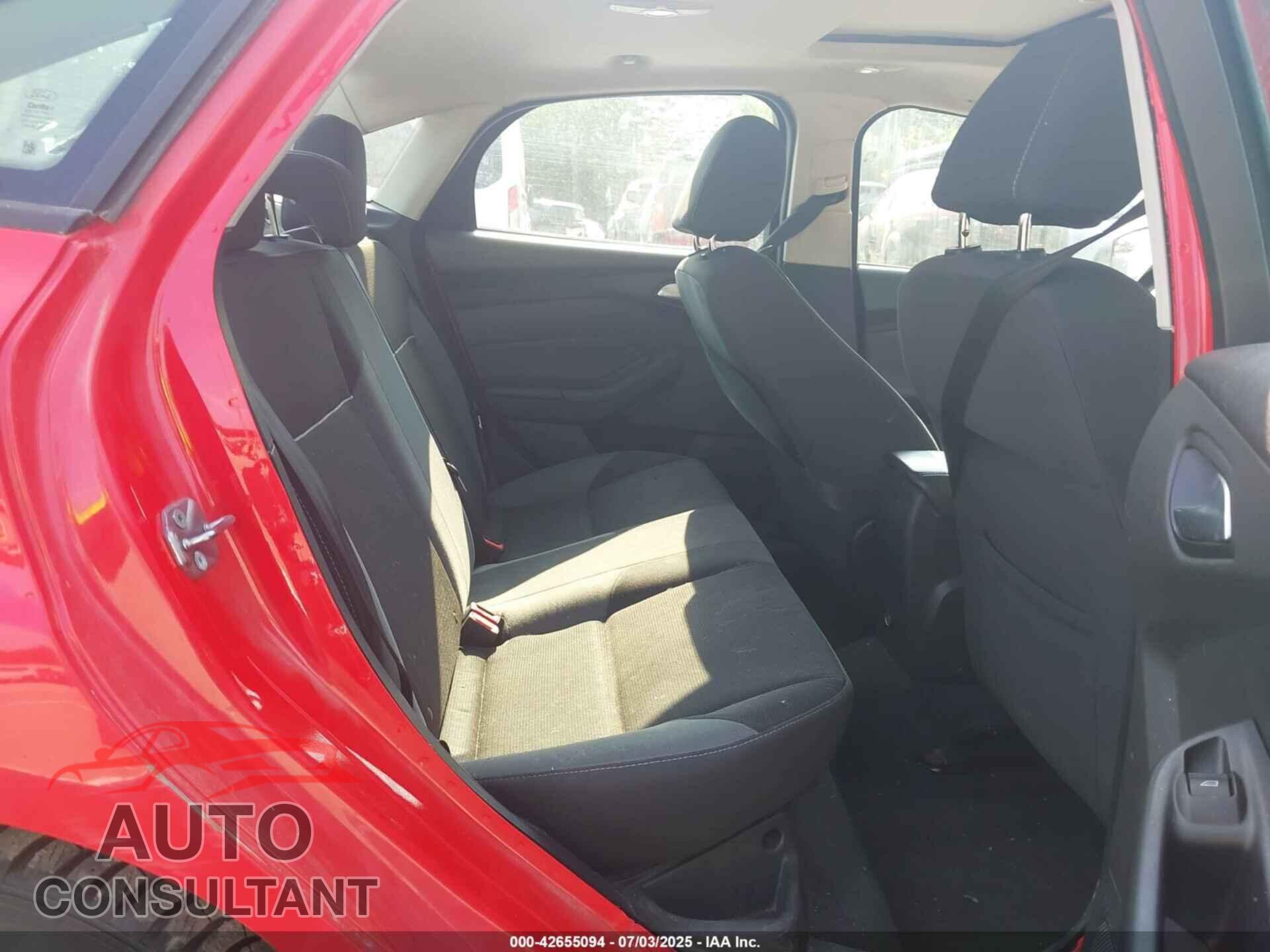 FORD FOCUS 2013 - 1FADP3F29DL118422