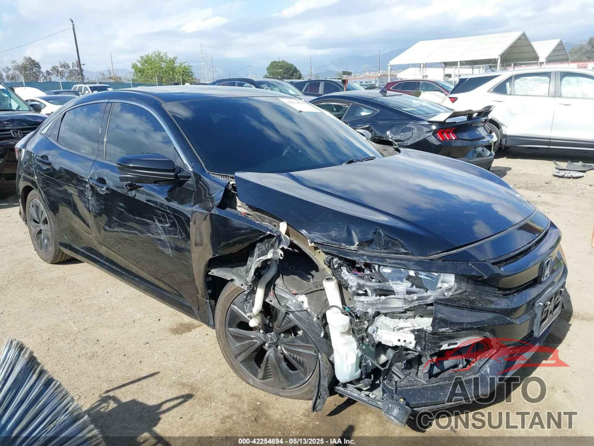 HONDA CIVIC 2018 - SHHFK7H52JU429235
