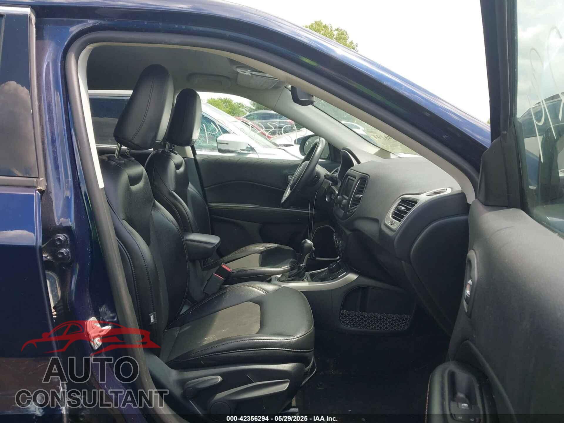 JEEP COMPASS 2018 - 3C4NJDBB5JT456685