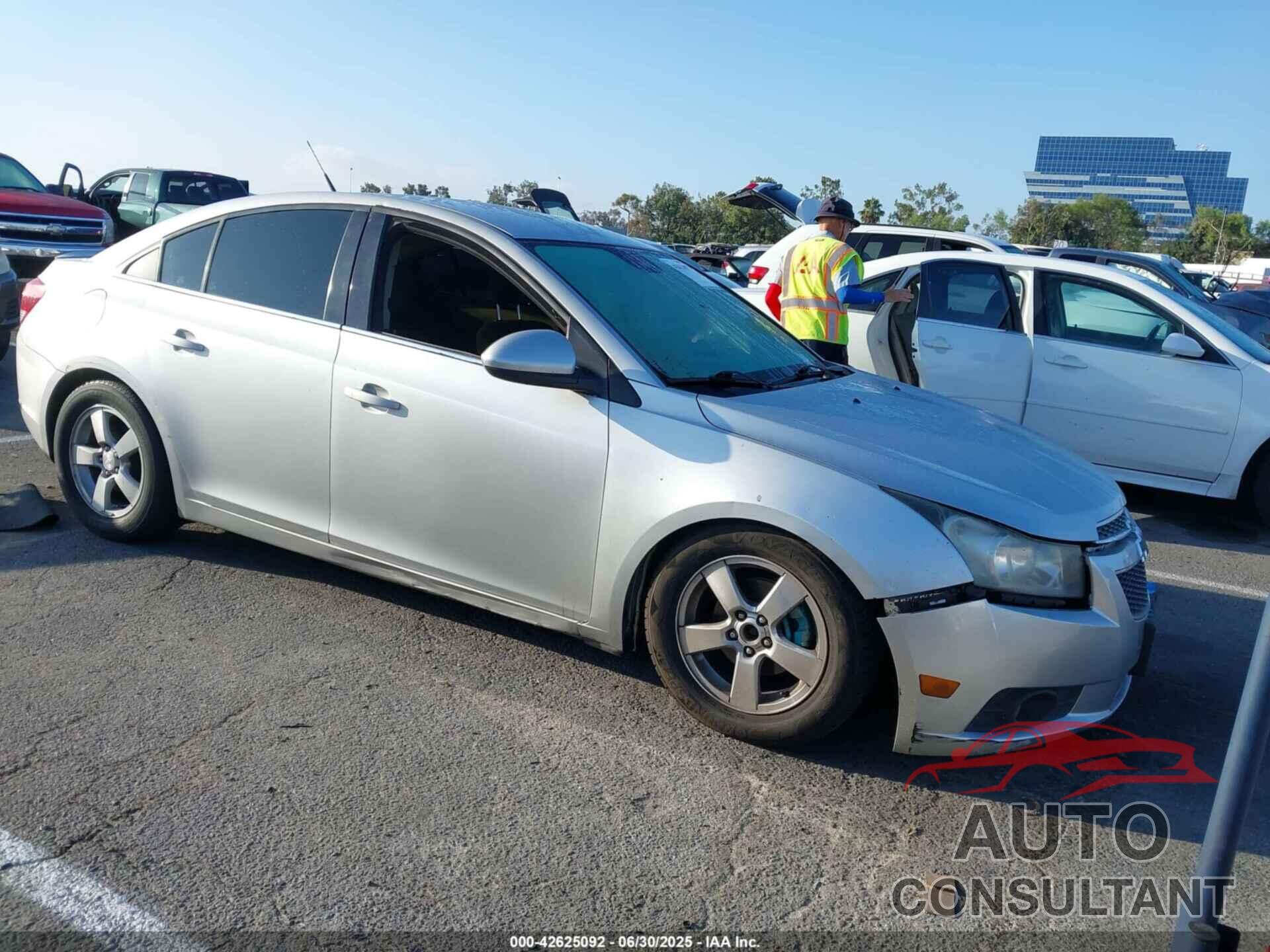 CHEVROLET CRUZE 2014 - 1G1PC5SBXE7102463