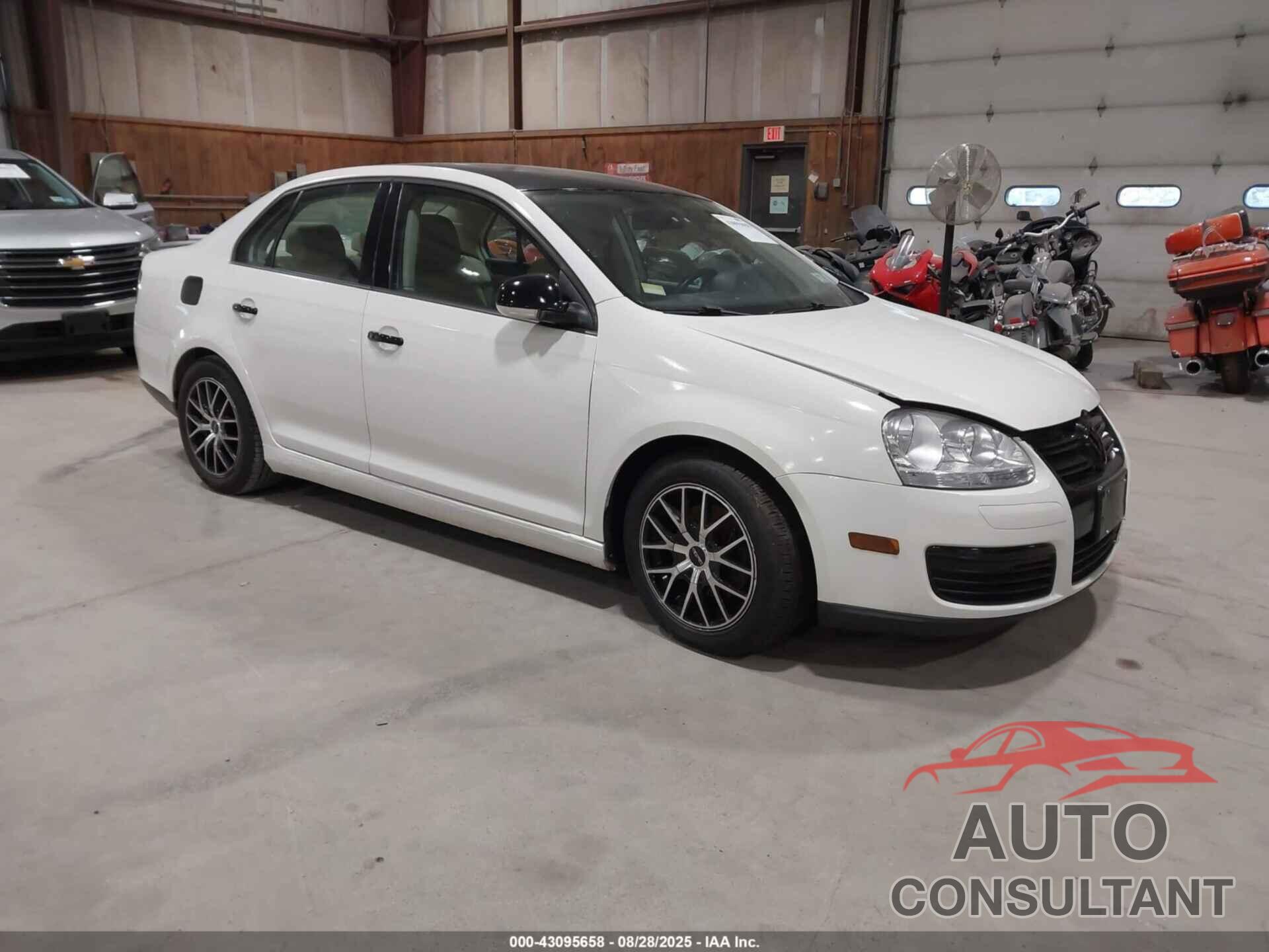 VOLKSWAGEN JETTA 2010 - 3VWRZ7AJ8AM164718