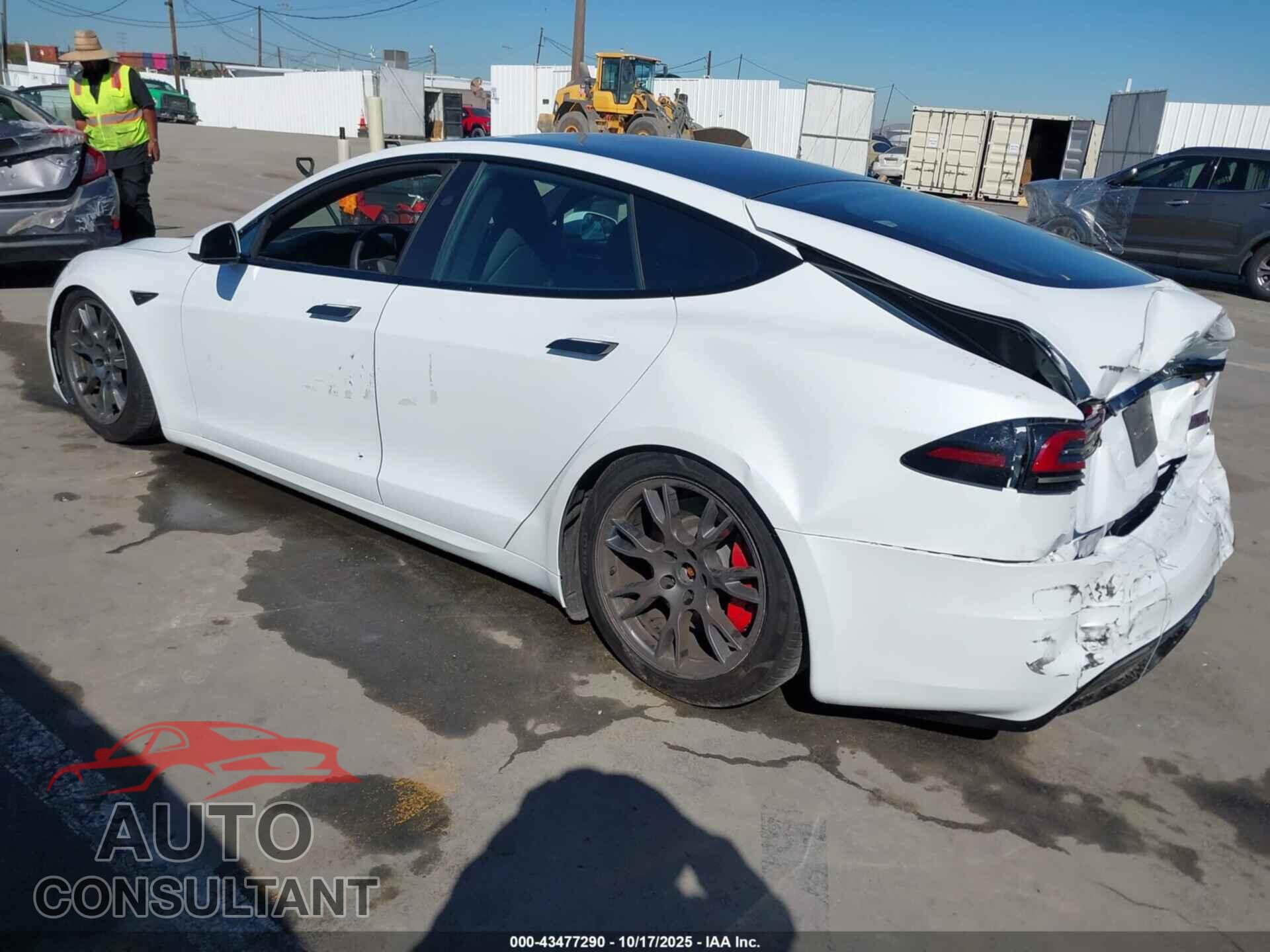TESLA MODEL S 2023 - 5YJSA1E61PF521099