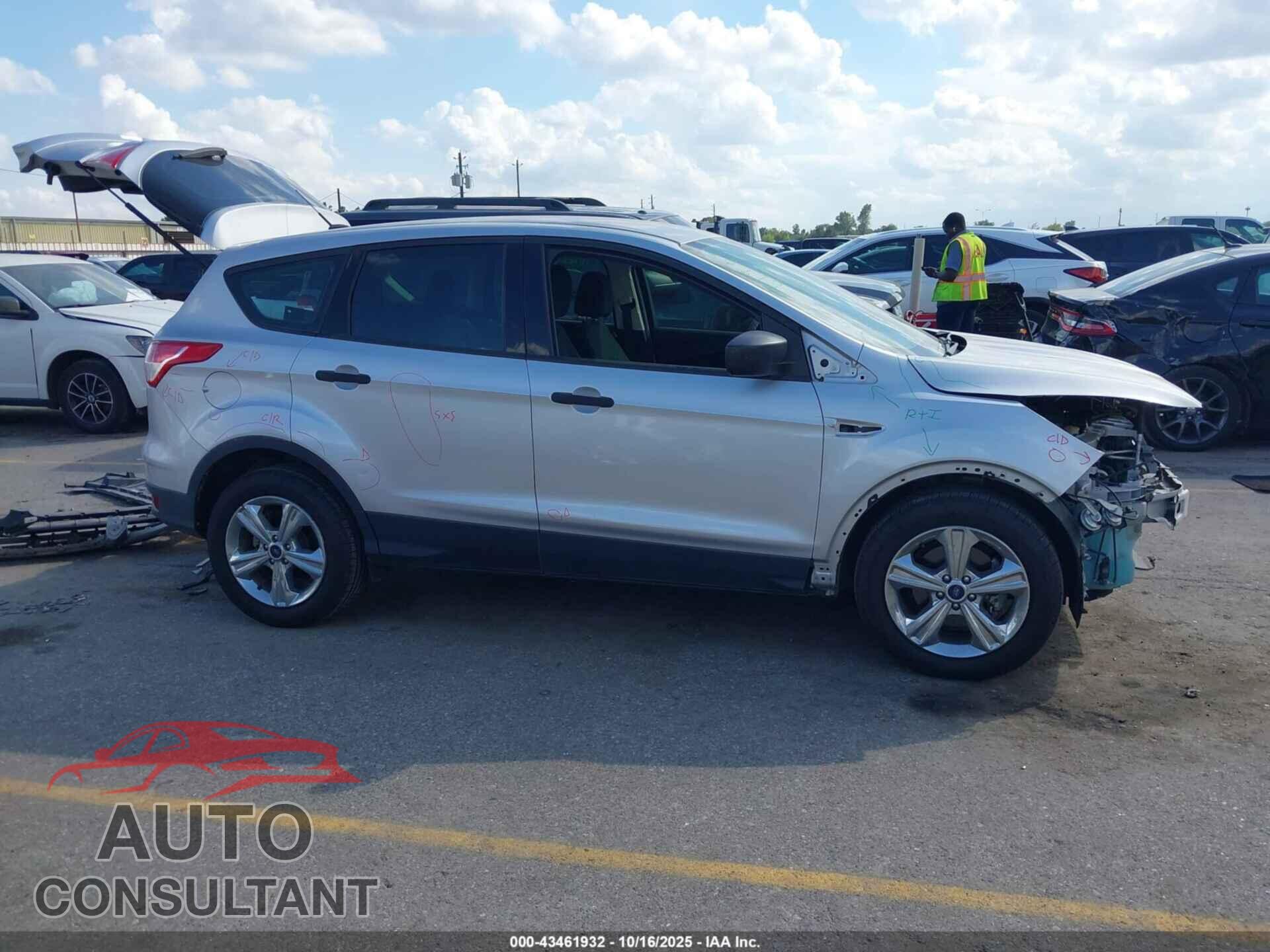 FORD ESCAPE 2014 - 1FMCU0F72EUE51481