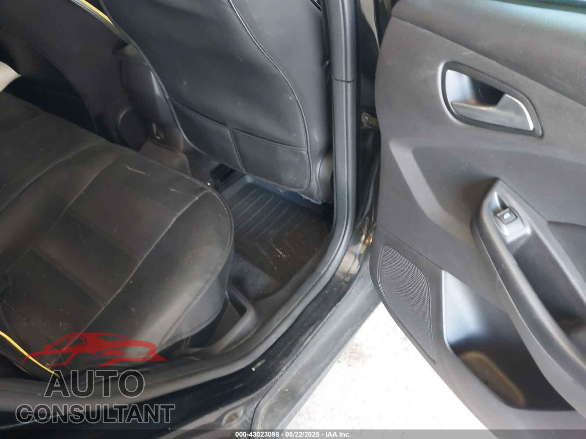 FORD FOCUS 2014 - 1FADP3K26EL107465