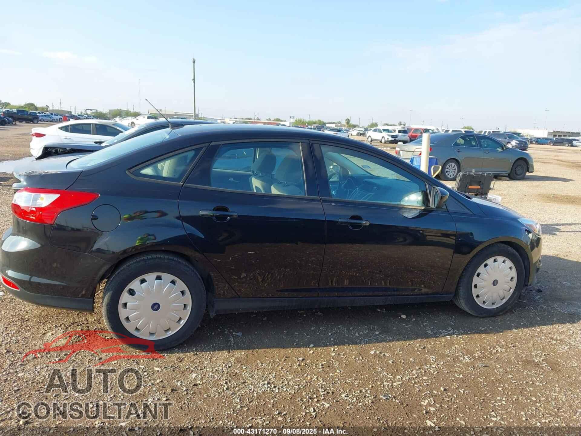 FORD FOCUS 2012 - 1FAHP3F2XCL413366