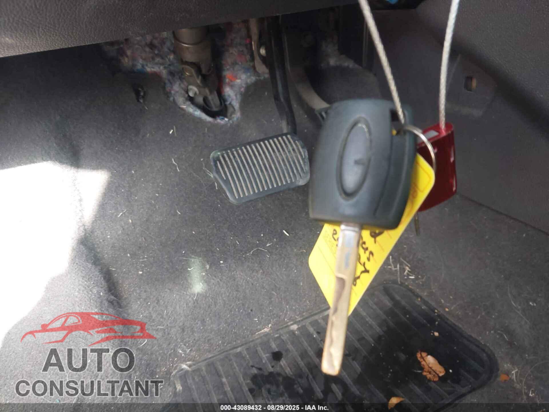 FORD FOCUS 2014 - 1FADP3E20EL253646