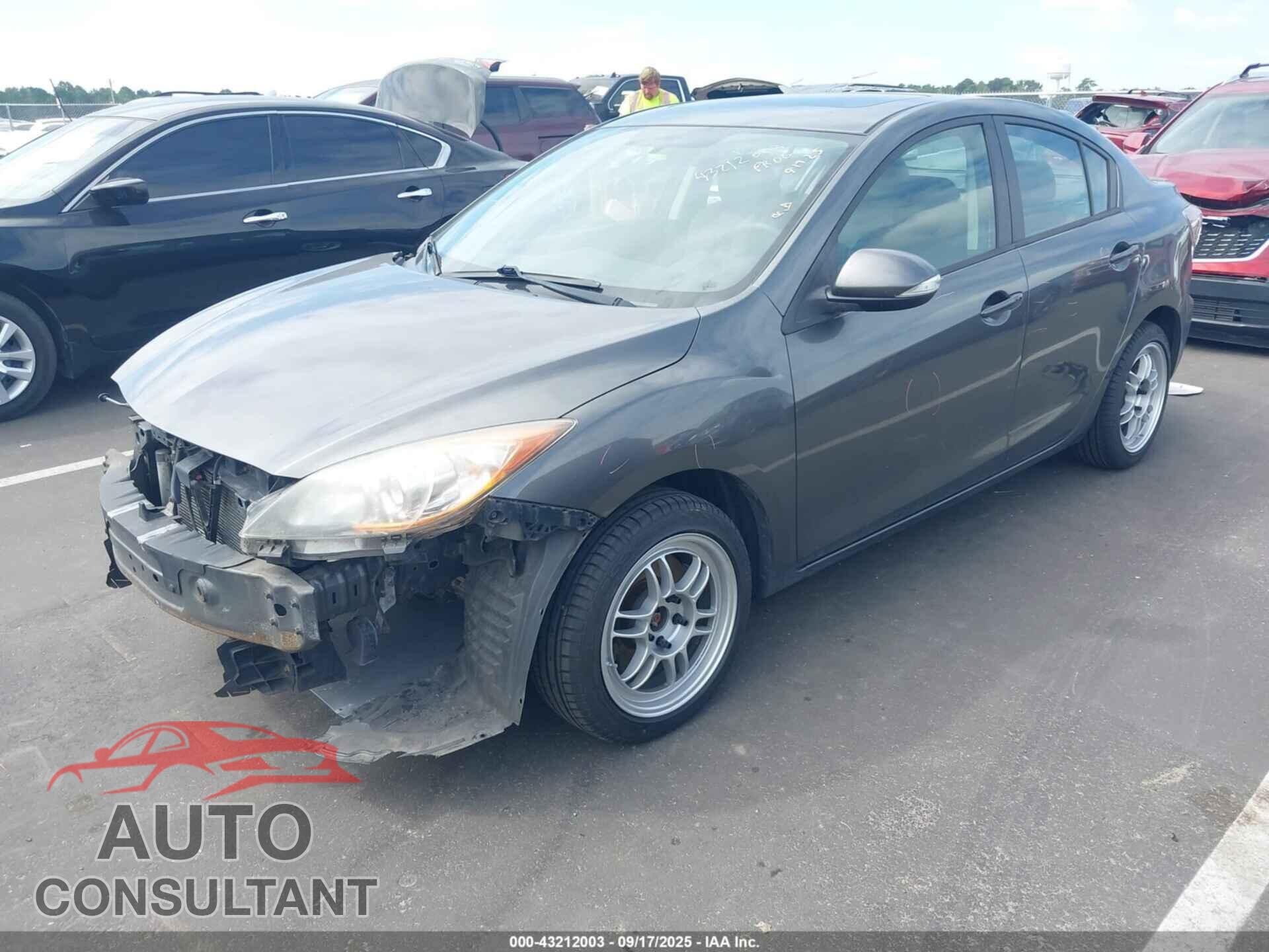 MAZDA MAZDA3 2012 - JM1BL1W9XC1663134