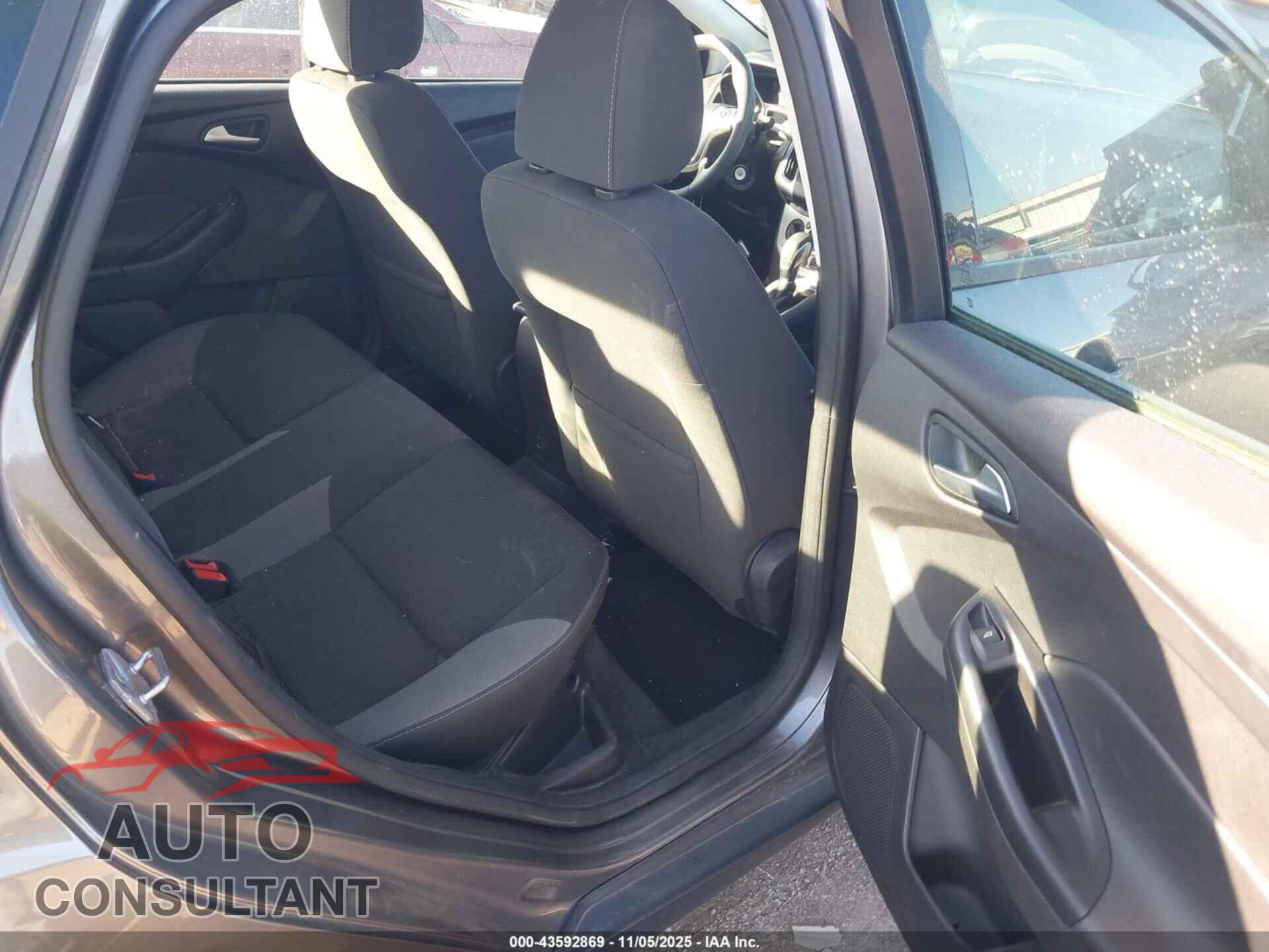 FORD FOCUS 2014 - 1FADP3F26EL236574