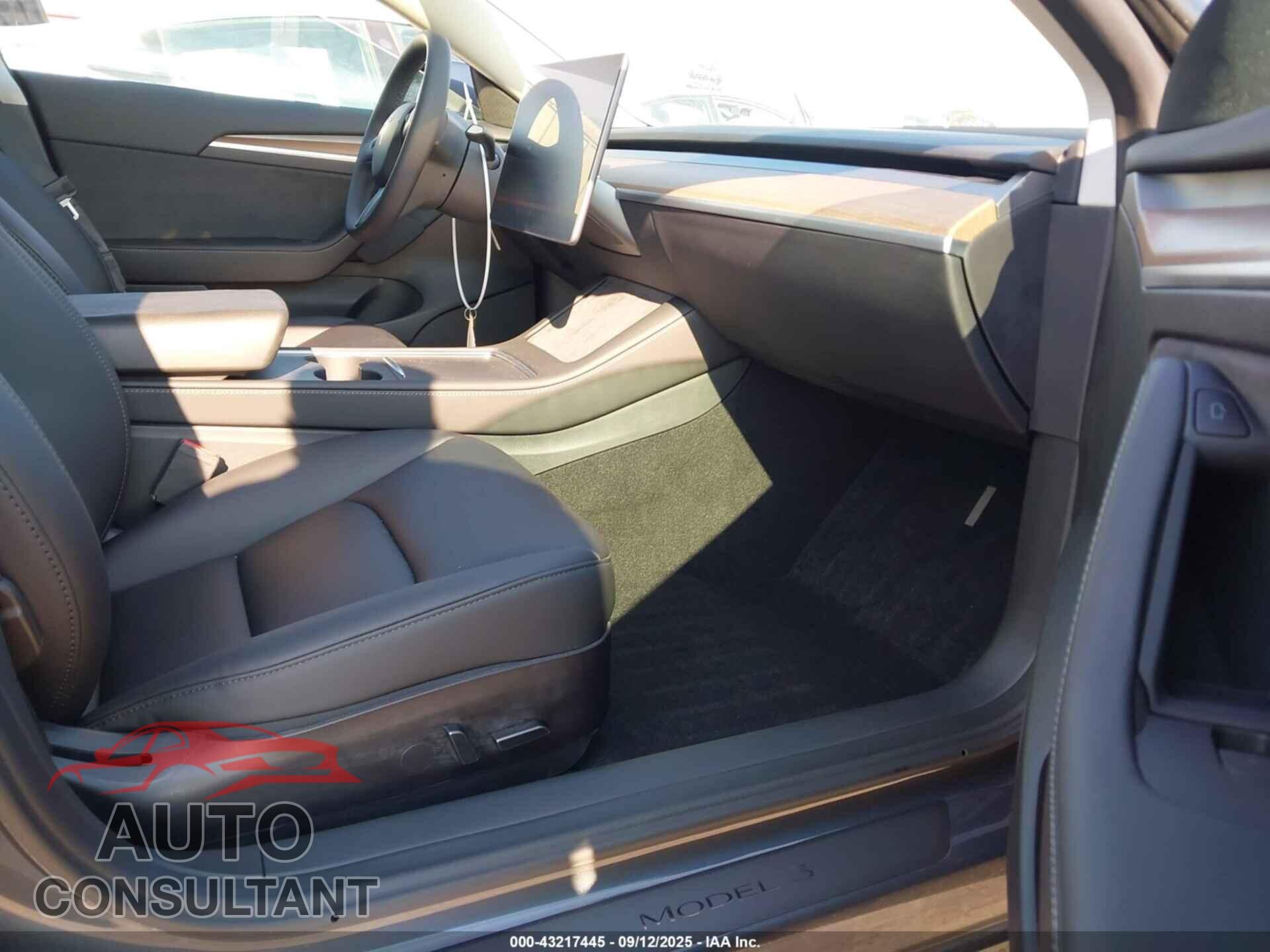TESLA MODEL 3 2023 - 5YJ3E1EA2PF425527