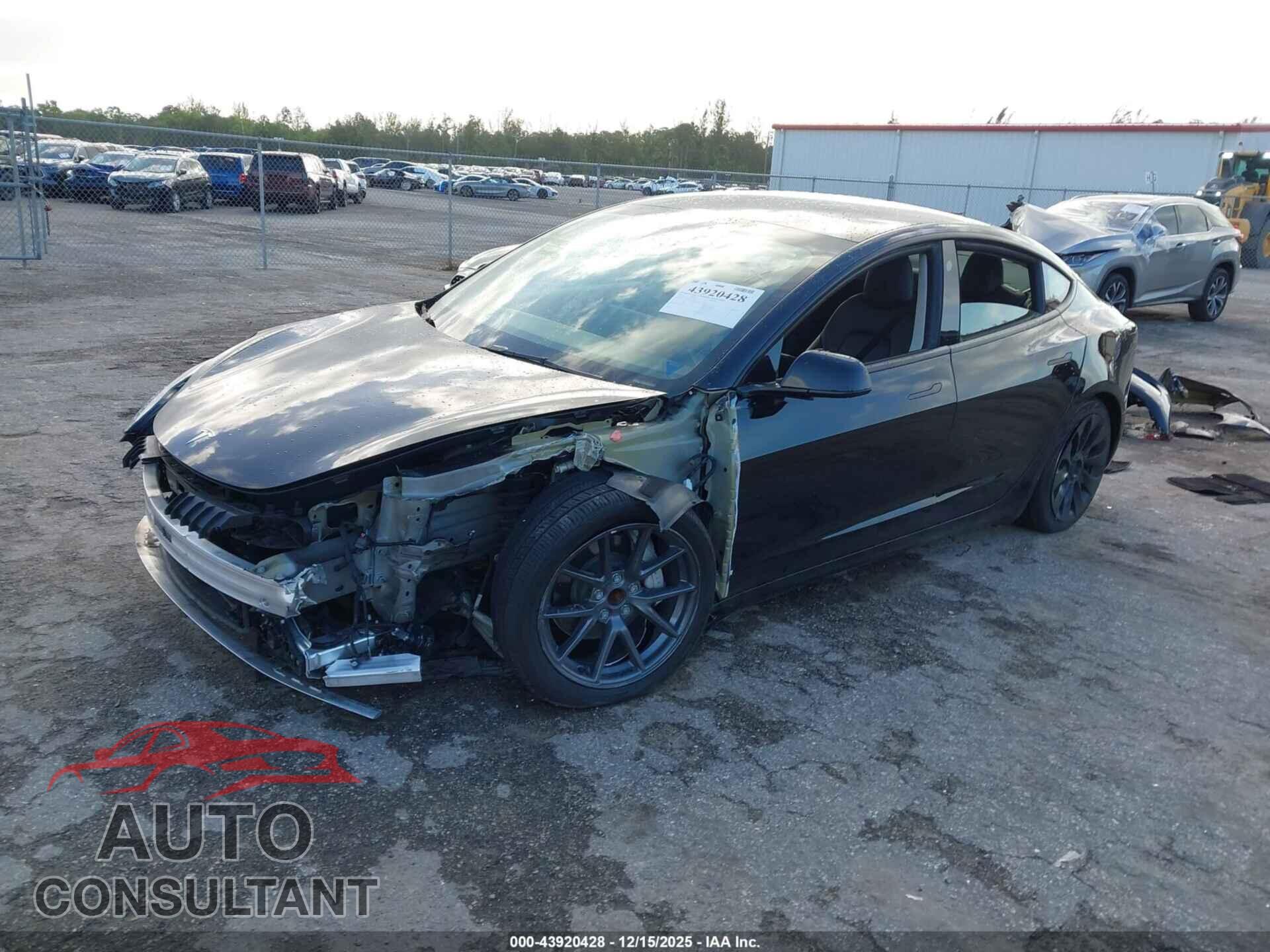 TESLA MODEL 3 2023 - 5YJ3E1EA1PF452573