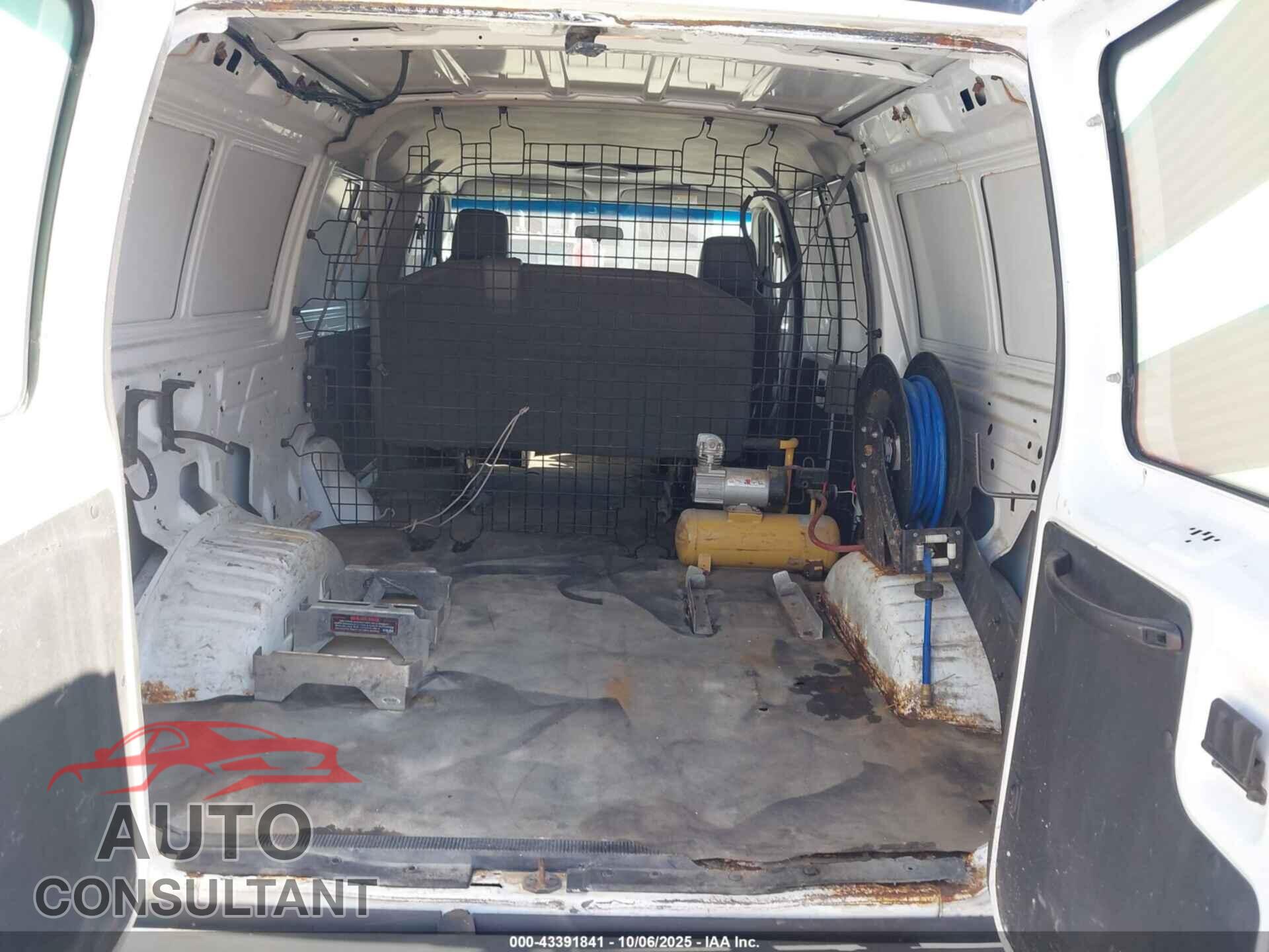 FORD E-150 2013 - 1FTNE1EL7DDA10815