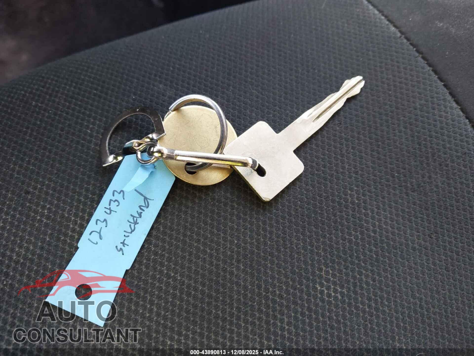 NISSAN VERSA NOTE 2015 - 3N1CE2CP3FL366911