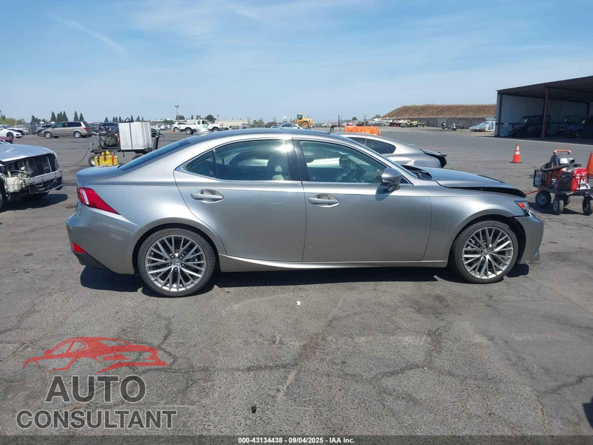 LEXUS IS 250 2014 - JTHBF1D28E5018943