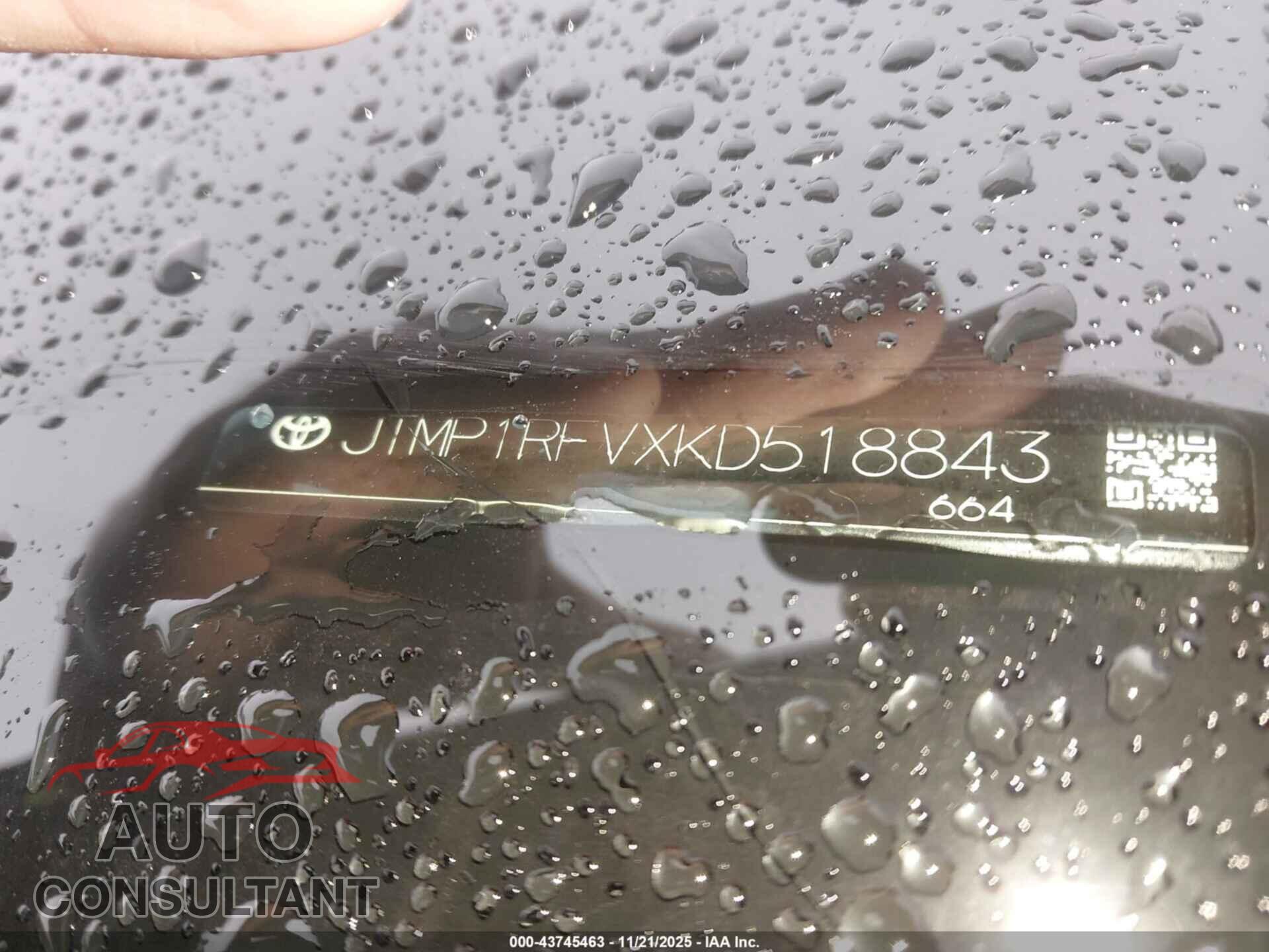 TOYOTA RAV4 2019 - JTMP1RFVXKD518843