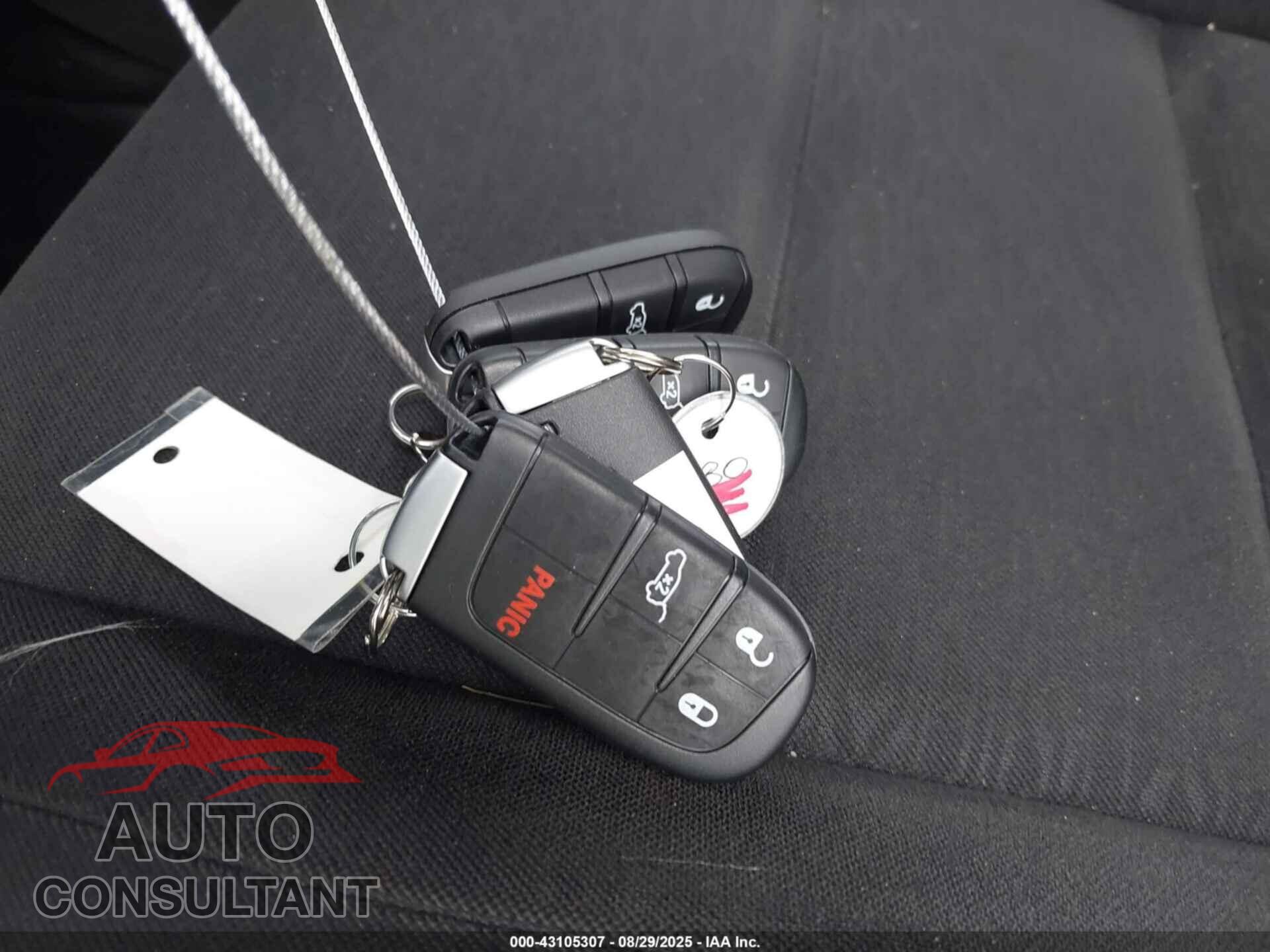DODGE DURANGO 2021 - 1C4SDJFT8MC723880