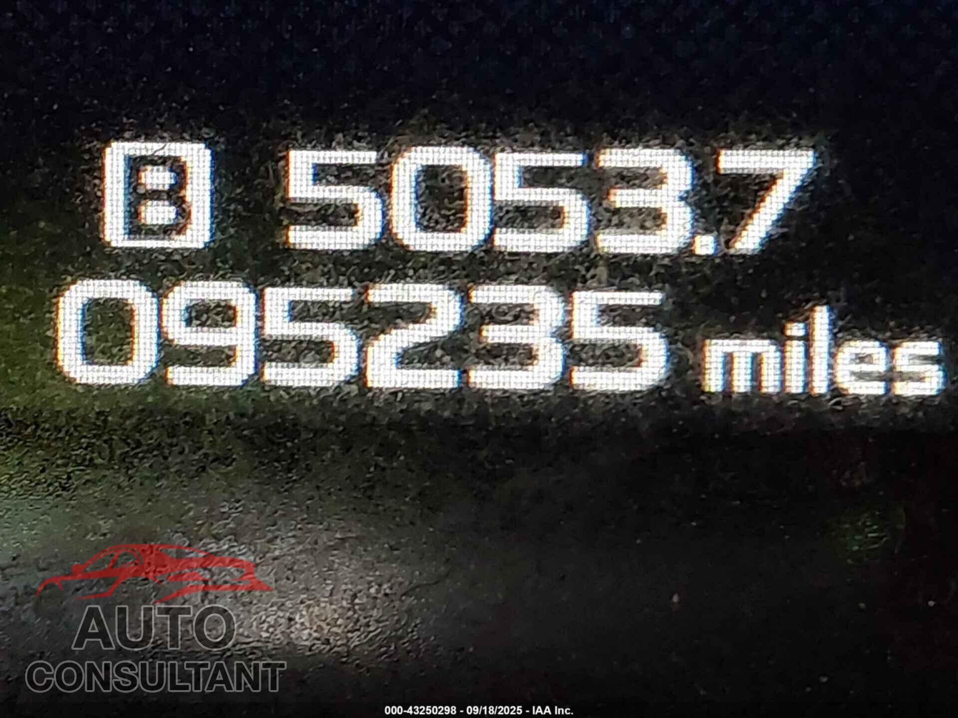 SUBARU OUTBACK 2017 - 4S4BSADCXH3323538