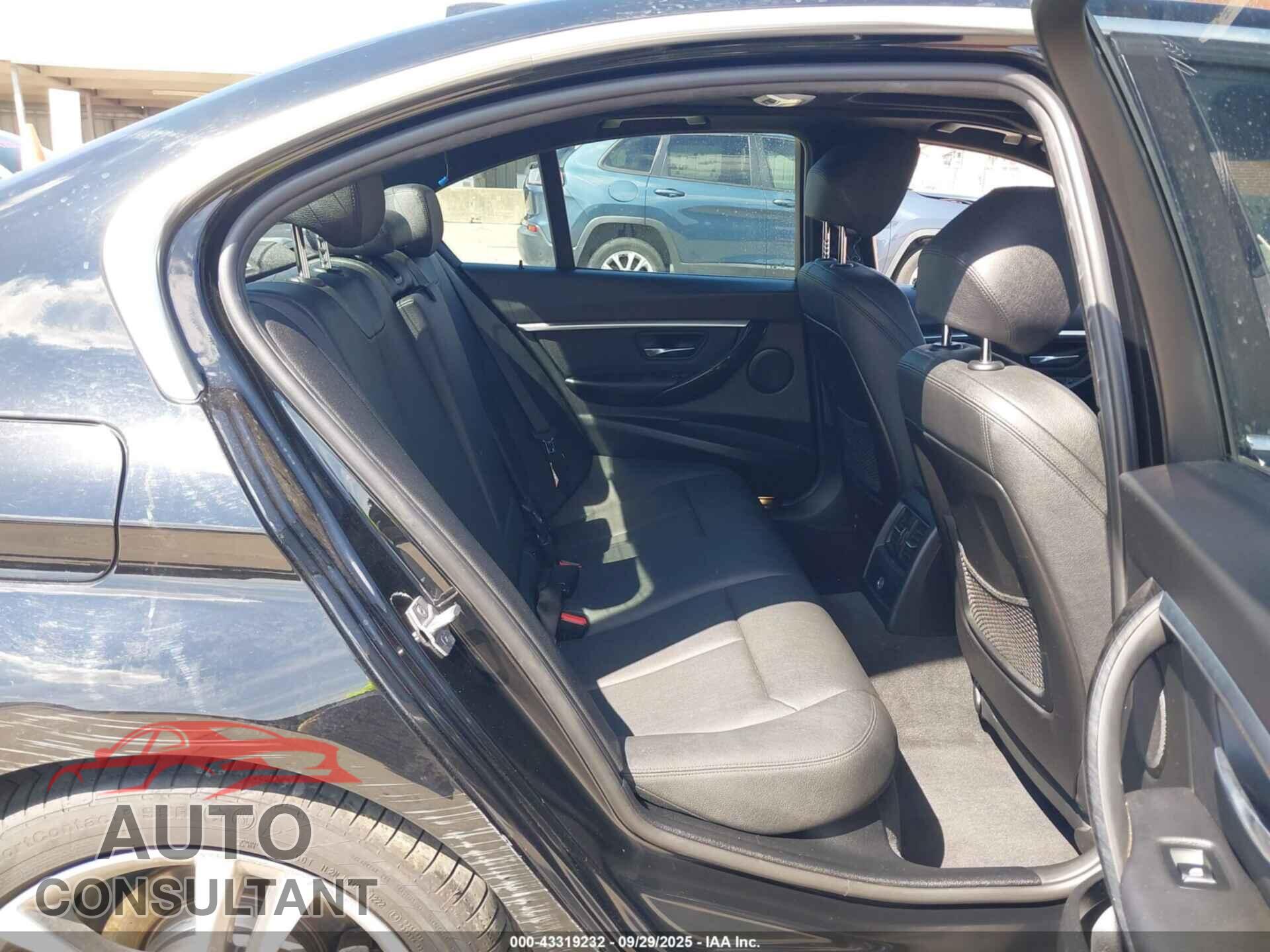 BMW 330I 2018 - WBA8B9C54JEE83246