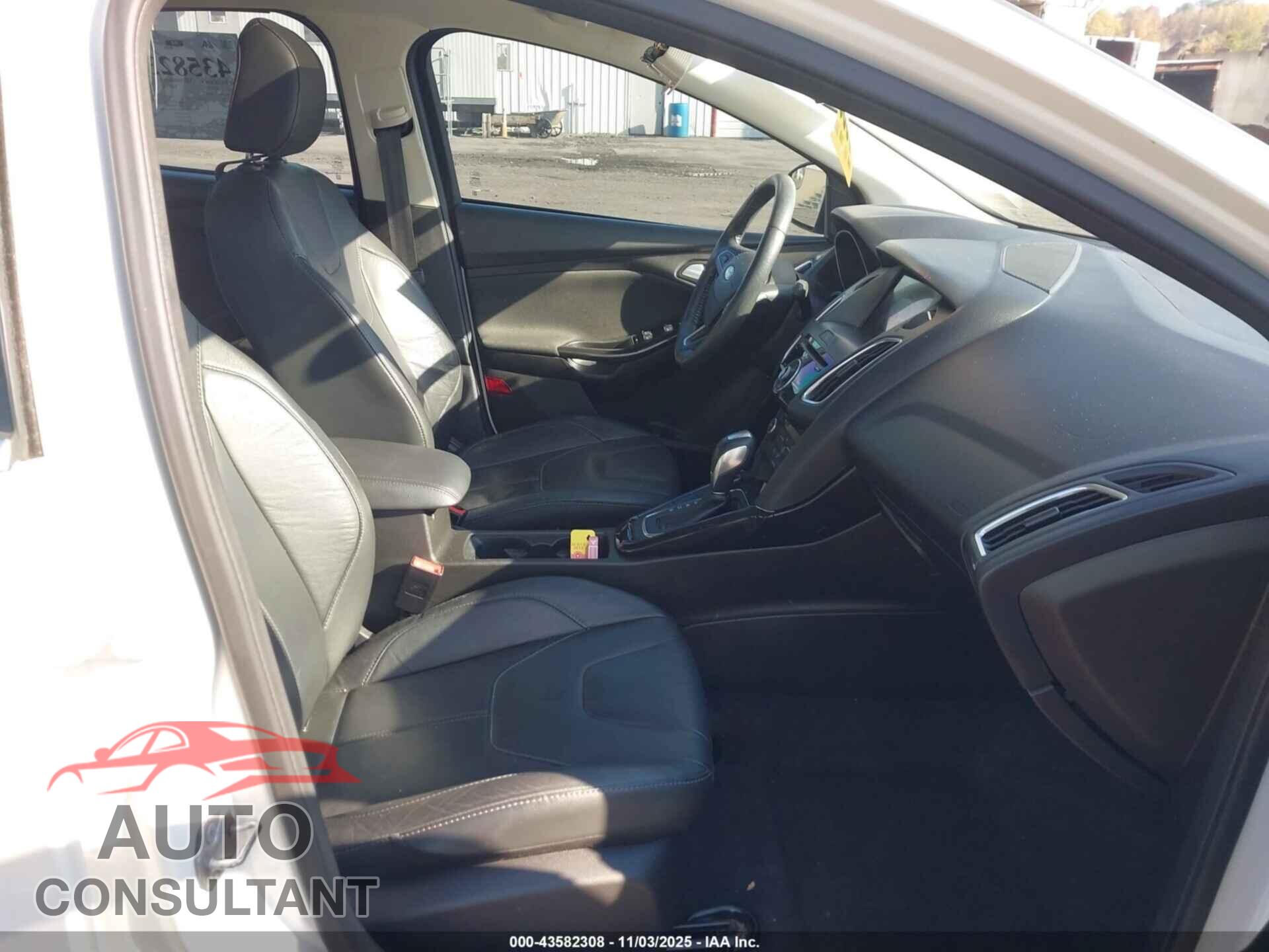 FORD FOCUS 2016 - 1FADP3J24GL236096