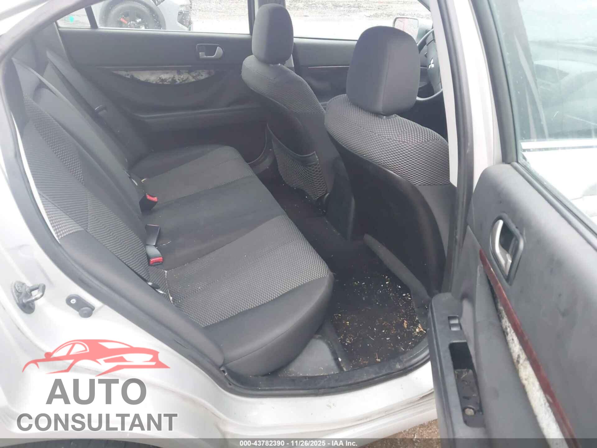 MITSUBISHI GALANT 2012 - 4A32B3FF3CE011398