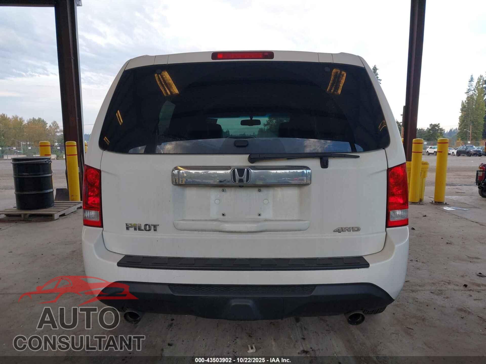 HONDA PILOT 2014 - 5FNYF4H58EB028078