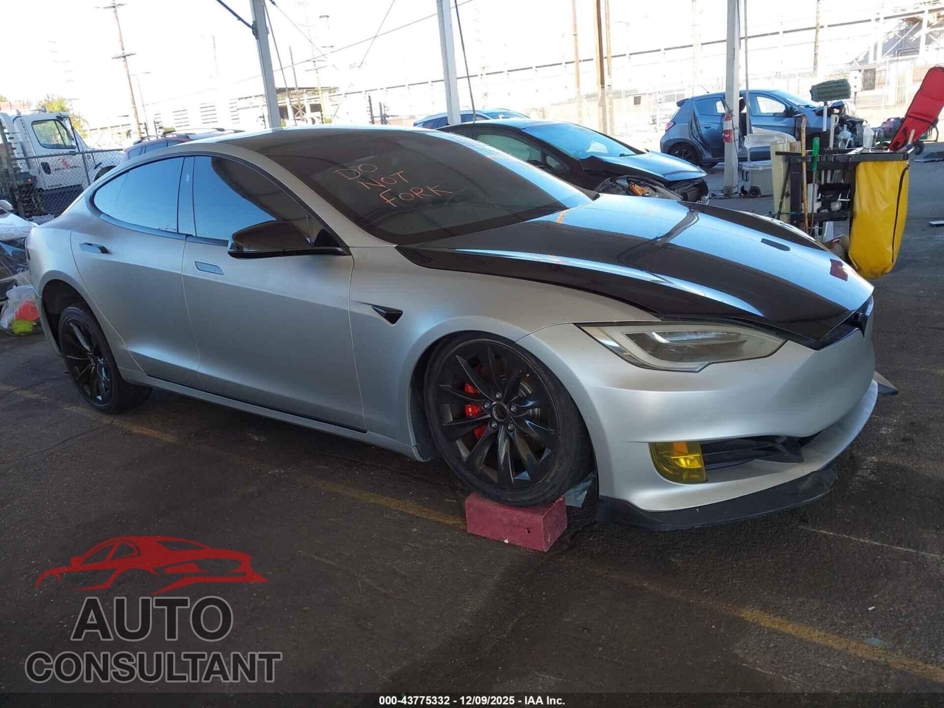 TESLA MODEL S 2017 - 5YJSA1E1XHF231188