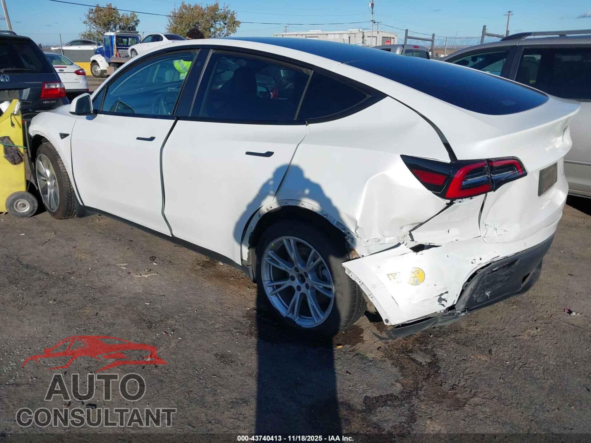 TESLA MODEL Y 2022 - 7SAYGDEE1NF434806