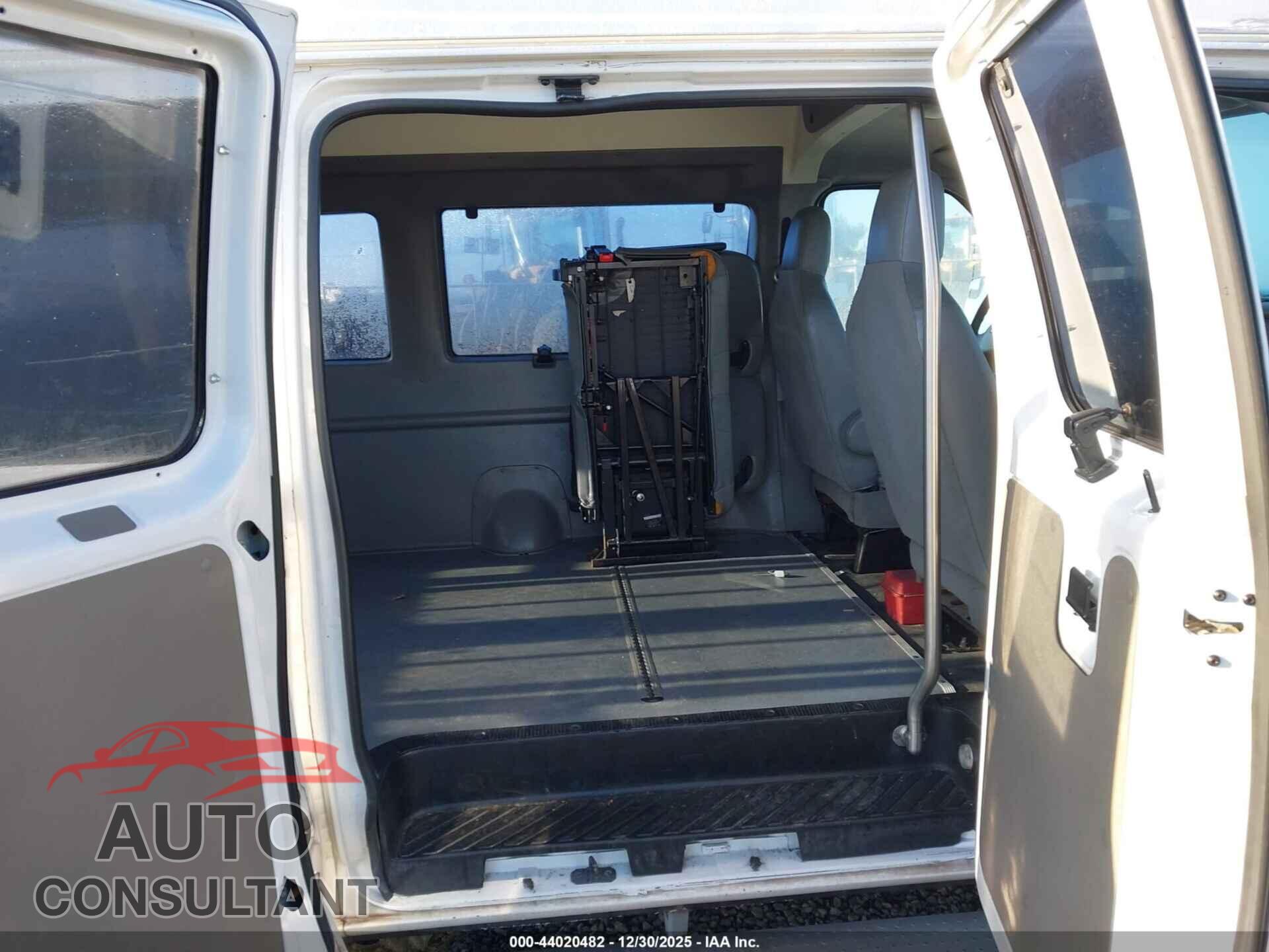 FORD E-150 2011 - 1FTNS1EW4BDA16586