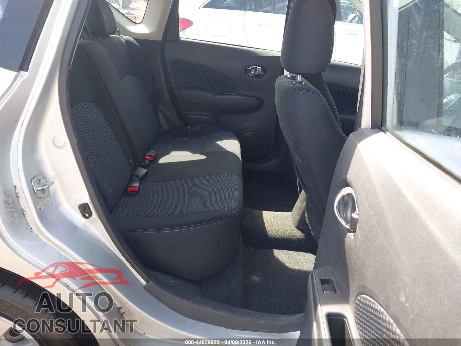 NISSAN VERSA NOTE 2015 - 3N1CE2CP7FL397031
