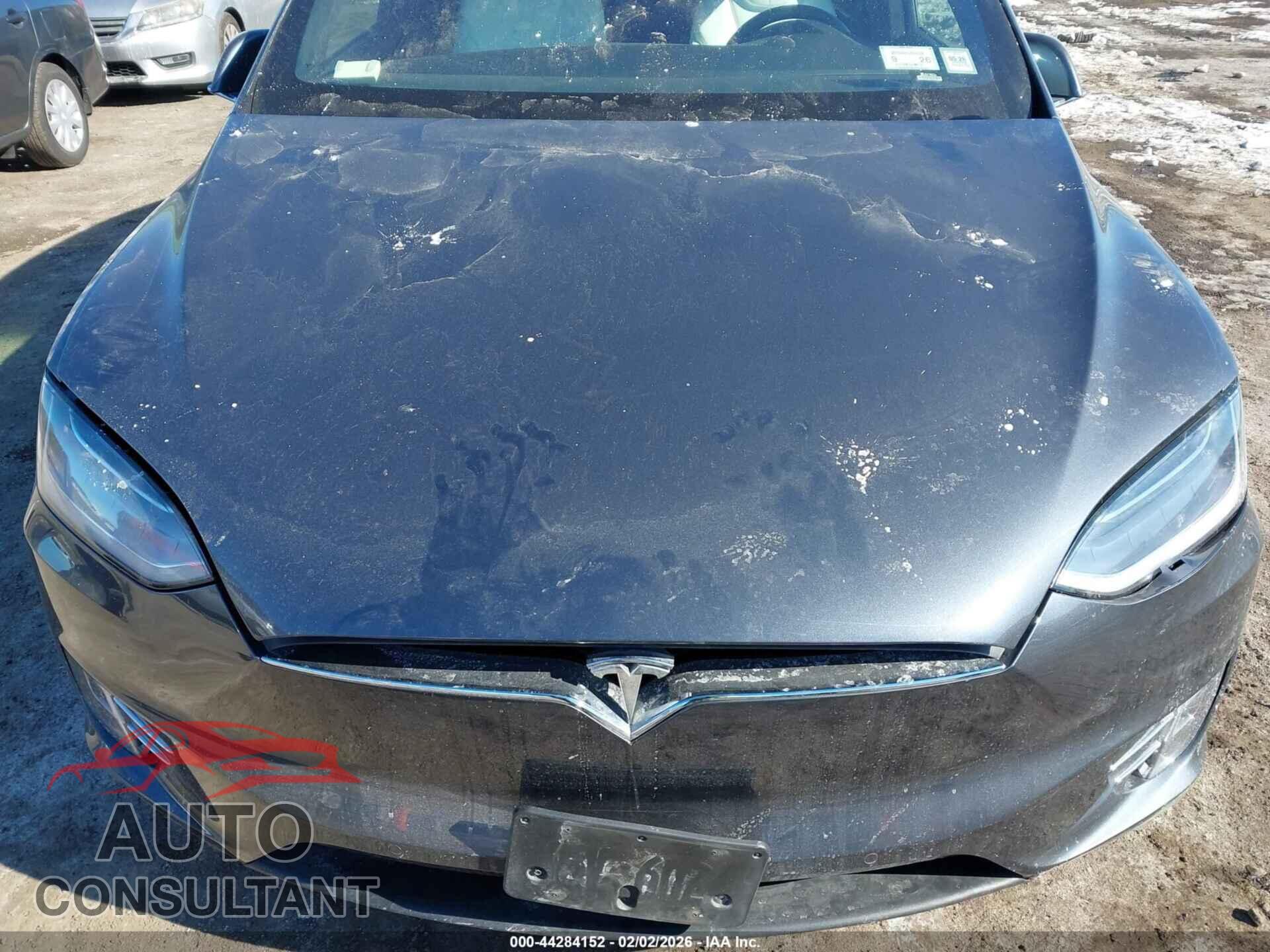 TESLA MODEL X 2017 - 5YJXCBE21HF055095