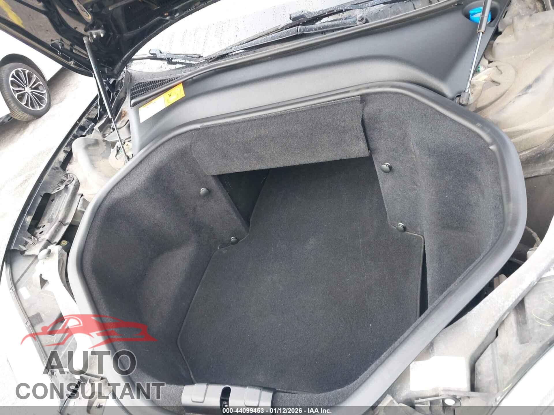 TESLA MODEL S 2013 - 5YJSA1DN0DFP12081