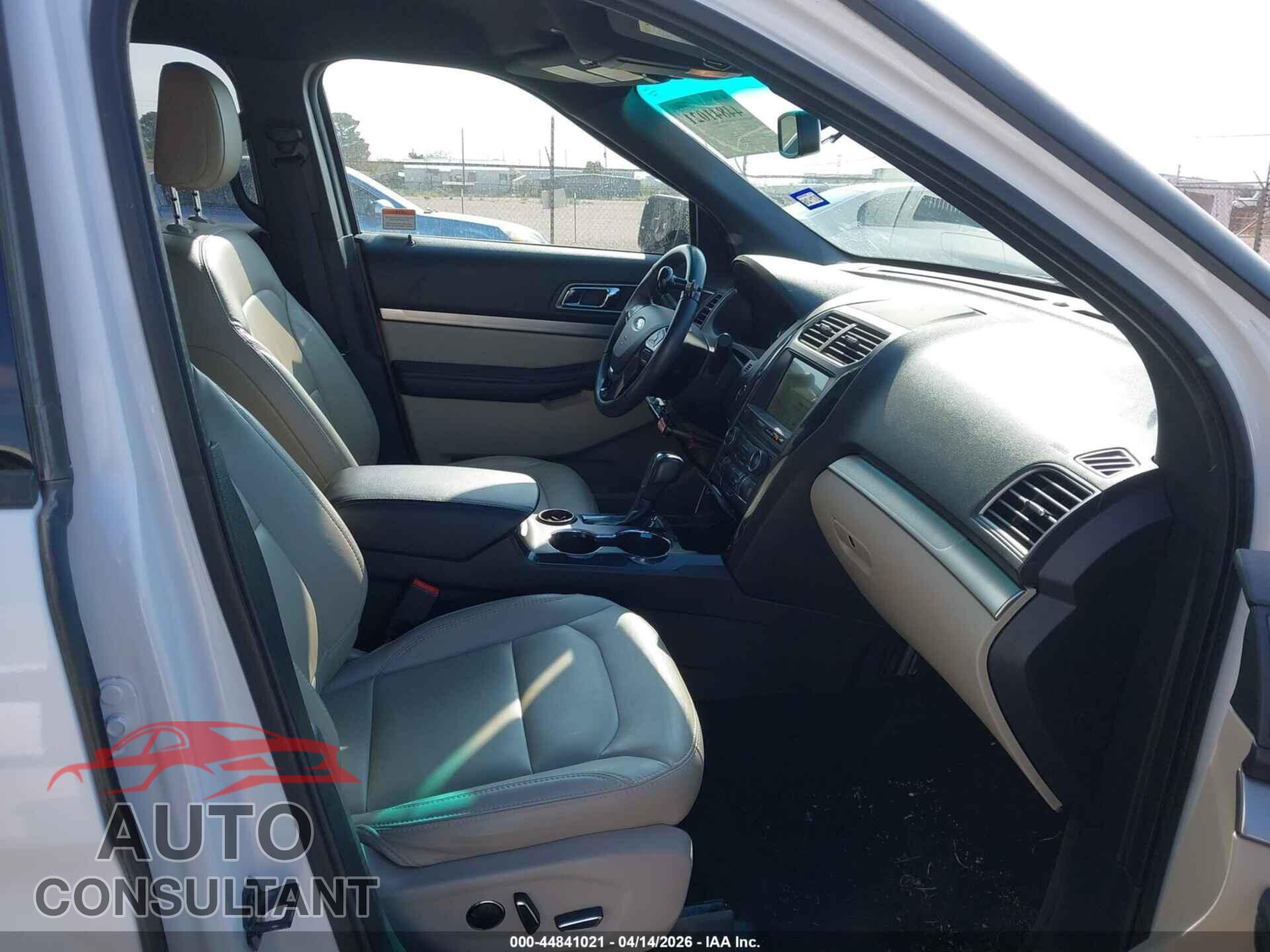 FORD EXPLORER 2018 - 1FM5K7D88JGB65002