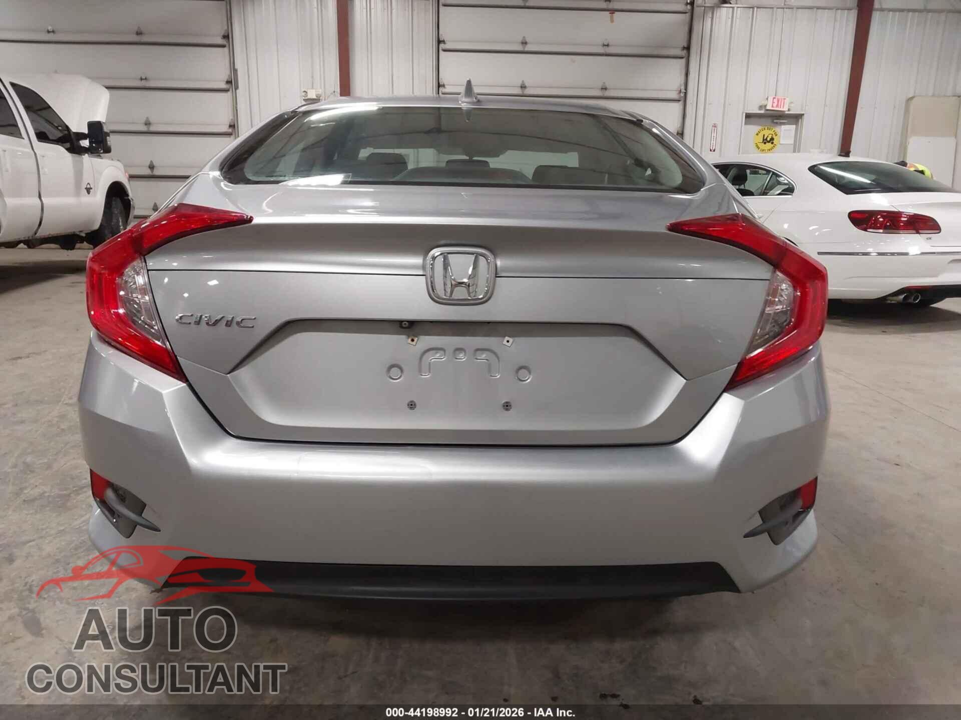 HONDA CIVIC 2017 - 19XFC2F82HE055403