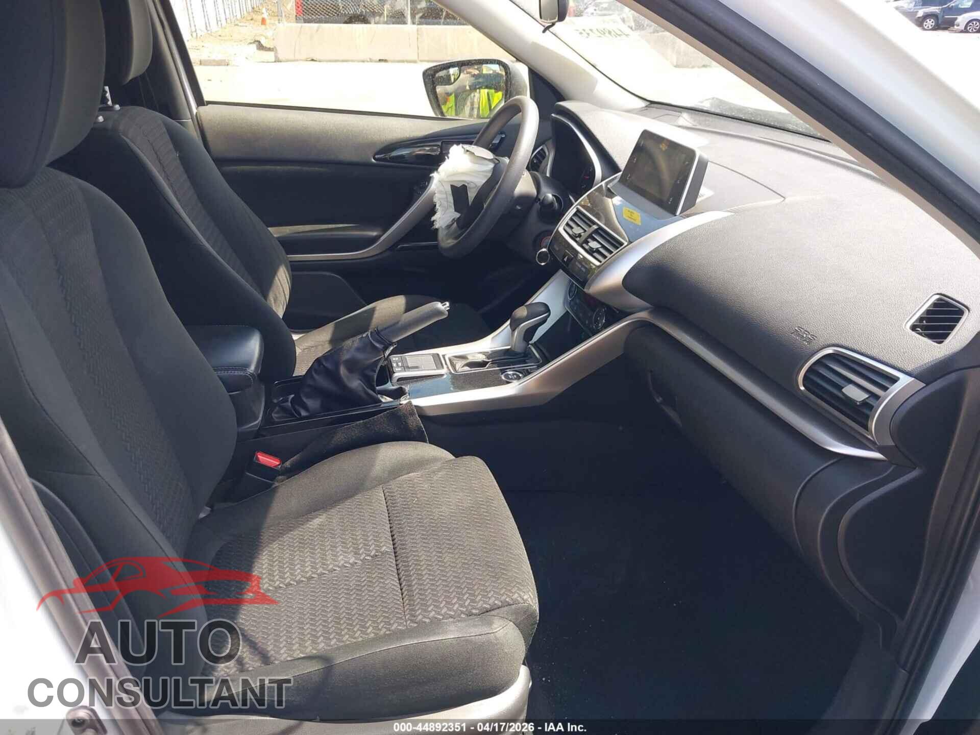 MITSUBISHI ECLIPSE CROSS 2020 - JA4AT4AA2LZ016141