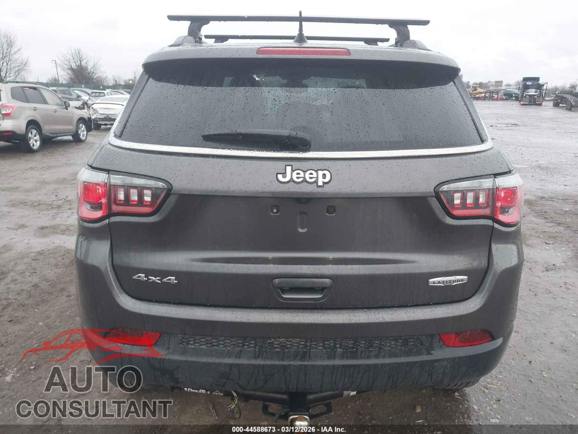 JEEP COMPASS 2018 - 3C4NJDBB4JT455530