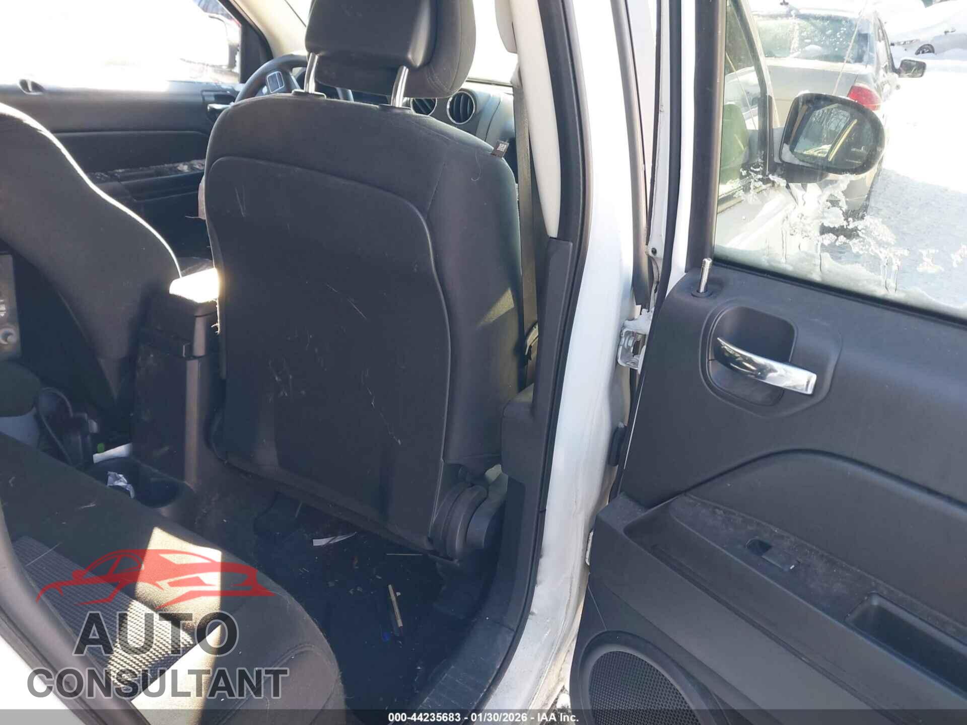 JEEP COMPASS 2015 - 1C4NJDBB2FD151707