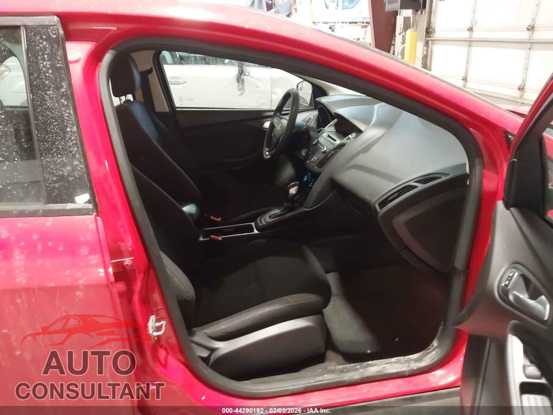 FORD FOCUS 2016 - 1FADP3F29GL320312