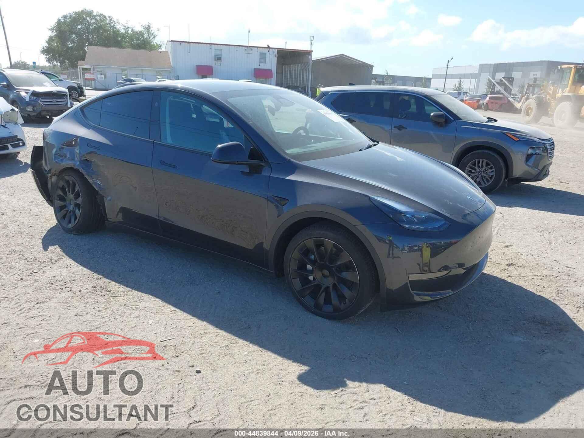 TESLA MODEL Y 2024 - 7SAYGDED3RF167357