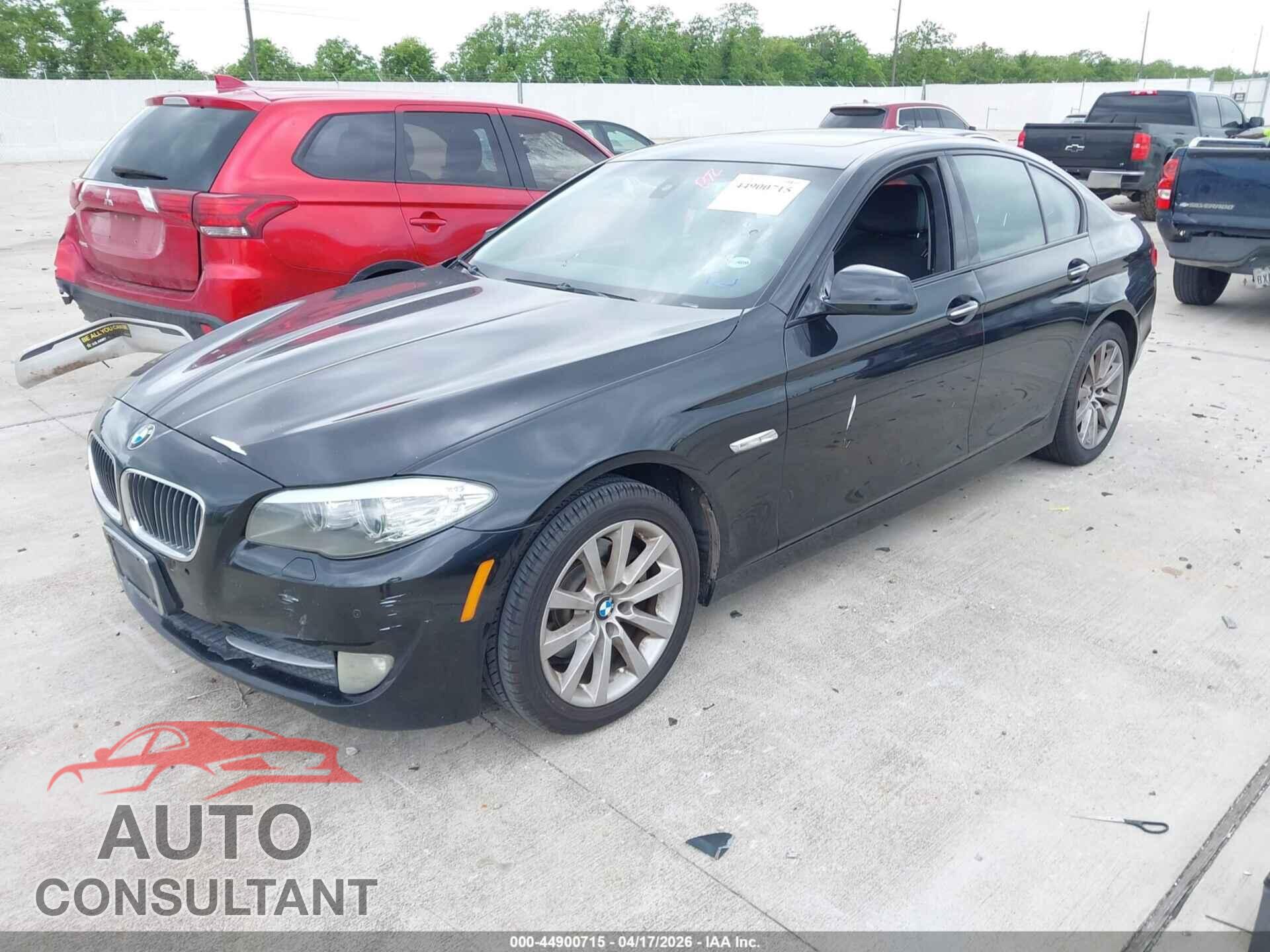 BMW 528I 2011 - WBAFR1C55BC672566