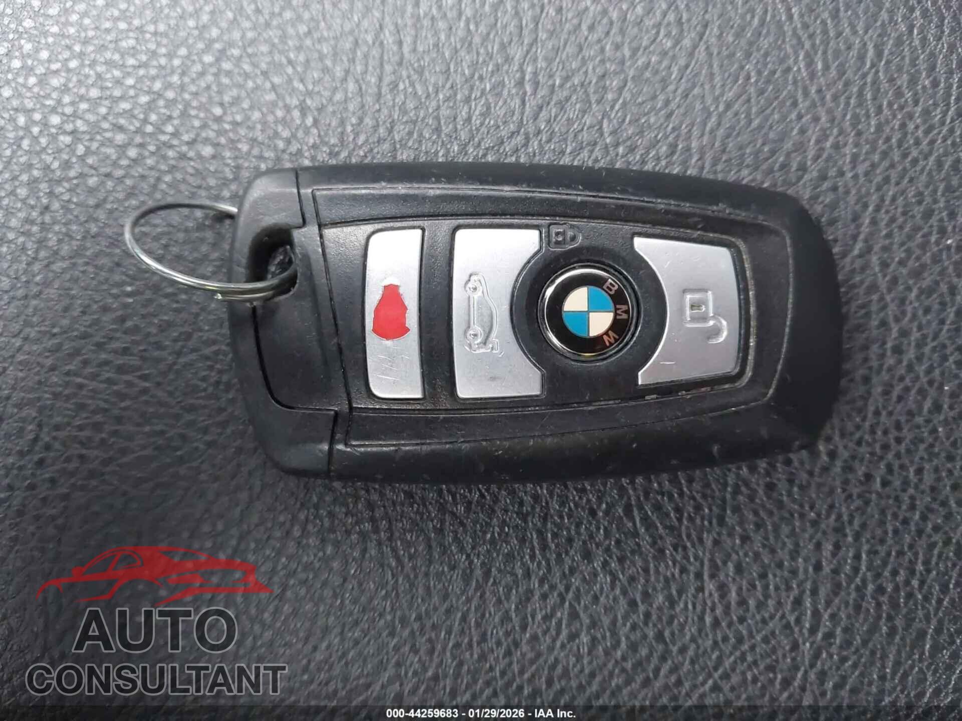 BMW 320I 2016 - WBA8A3C5XGK689274