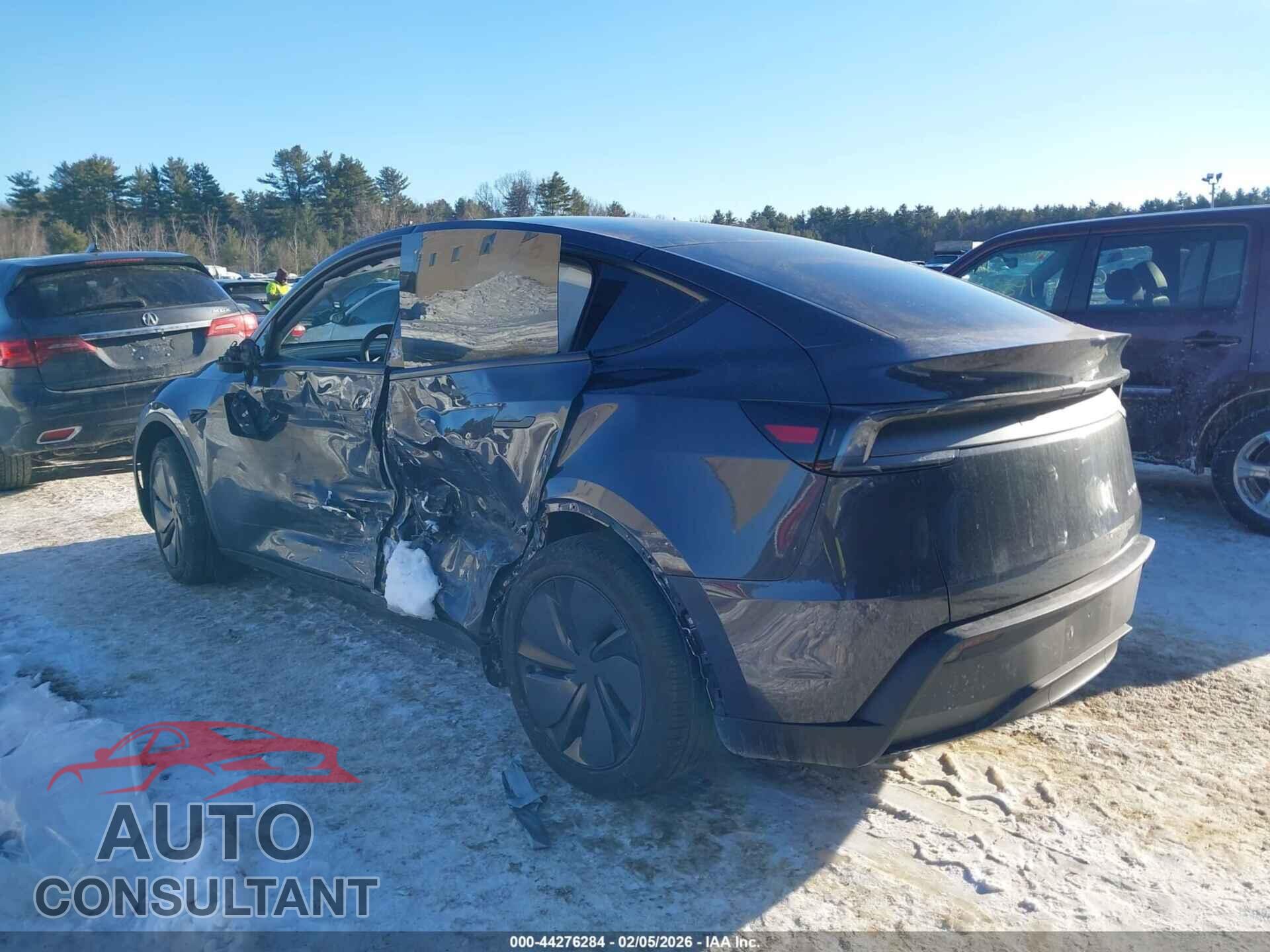 TESLA MODEL Y 2026 - 7SAYGDEE7TA414327