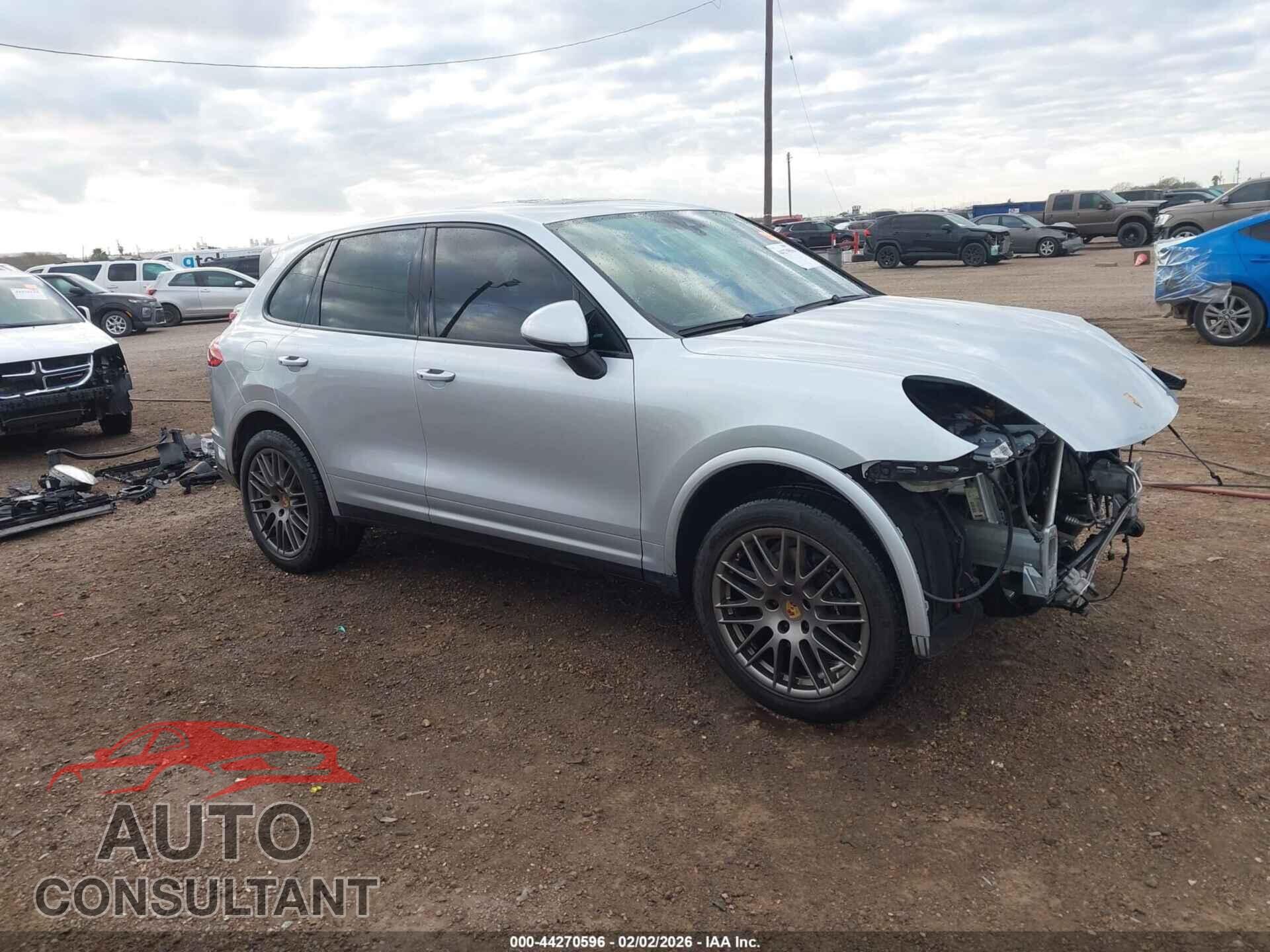 PORSCHE CAYENNE 2017 - WP1AA2A23HKA86223