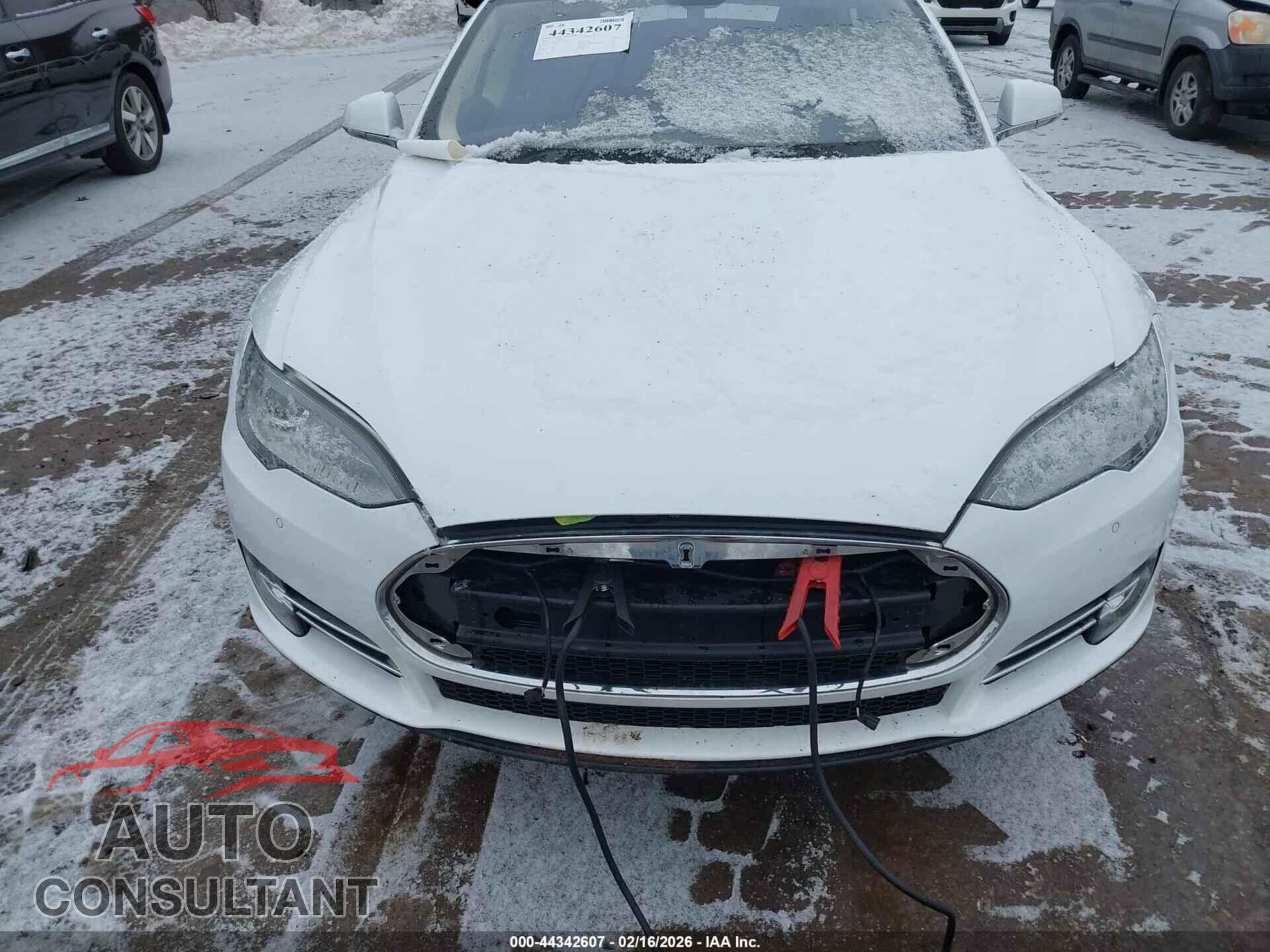TESLA MODEL S 2014 - 5YJSA1H15EFP32416