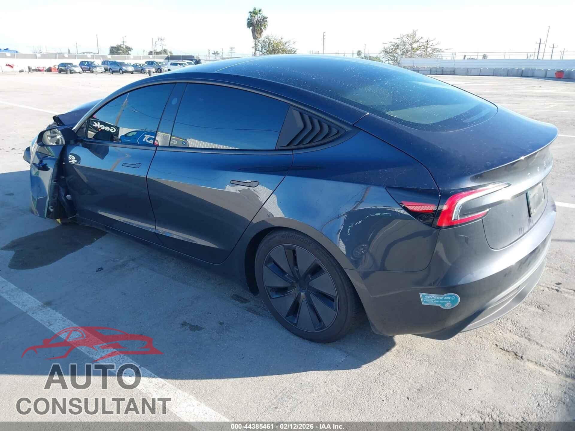 TESLA MODEL 3 2025 - 5YJ3E1EA6SF942774