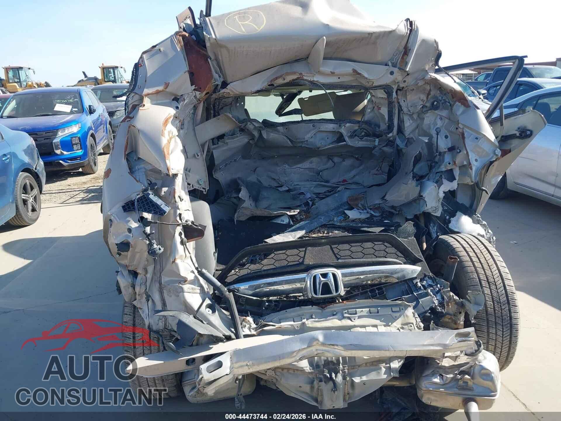 HONDA CR-V 2017 - 5J6RW1H80HL009033