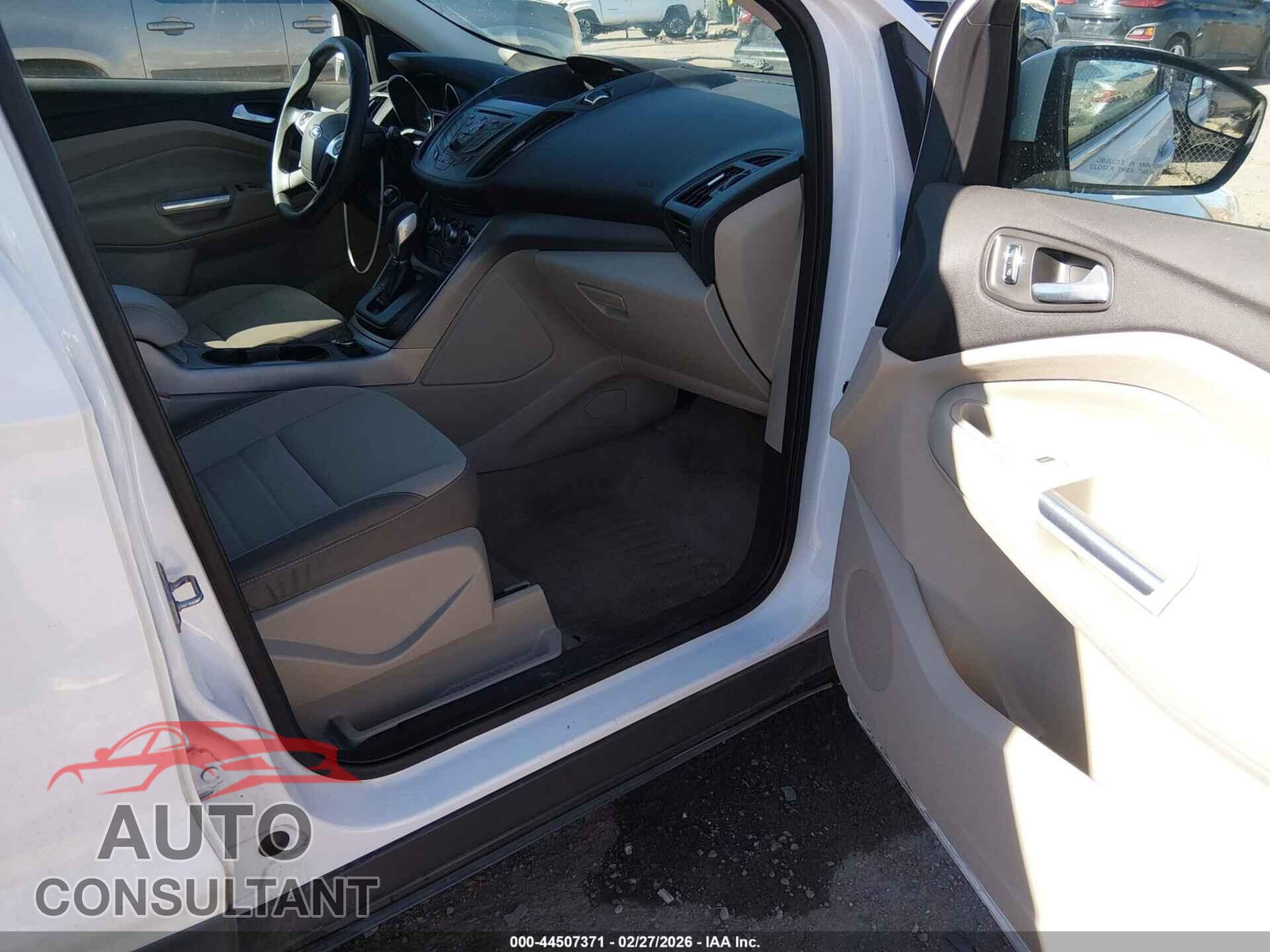 FORD ESCAPE 2014 - 1FMCU0GX9EUC76161