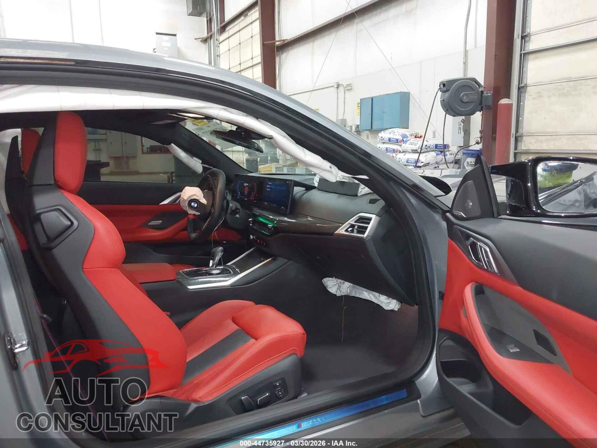 BMW M4 2025 - WBS33HK09SCU33990