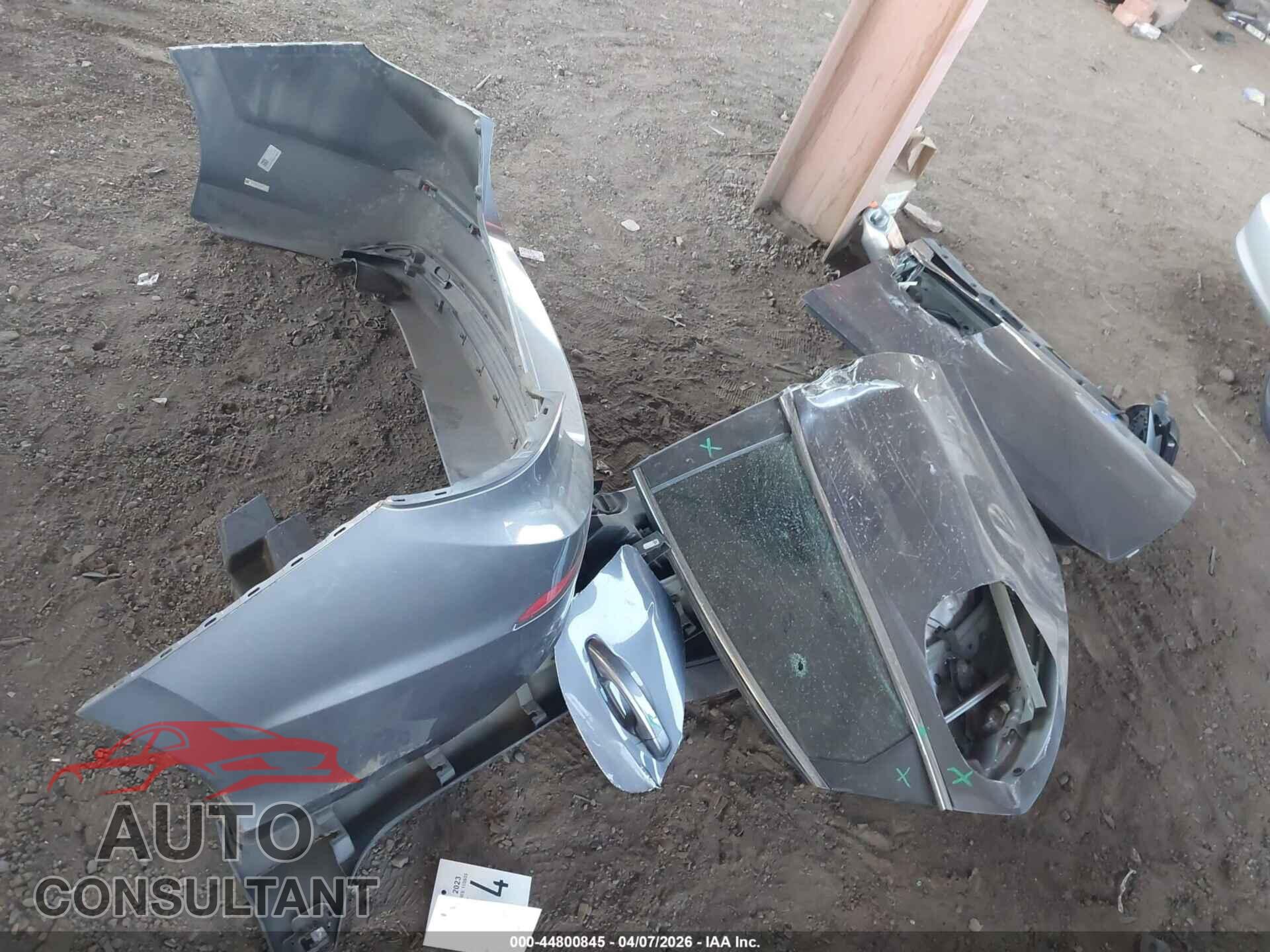HONDA INSIGHT 2020 - 19XZE4F57LE007347