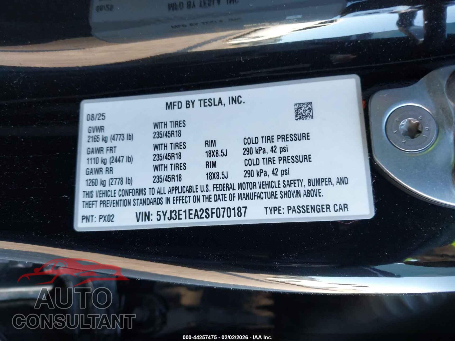 TESLA MODEL 3 2025 - 5YJ3E1EA2SF070187