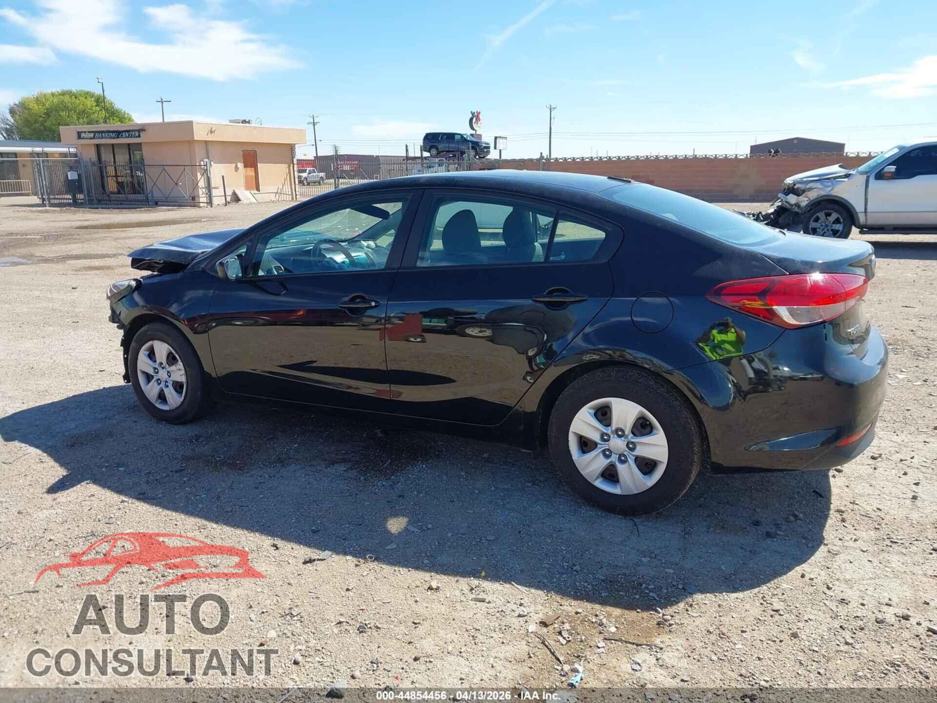 KIA FORTE 2017 - 3KPFK4A75HE044778