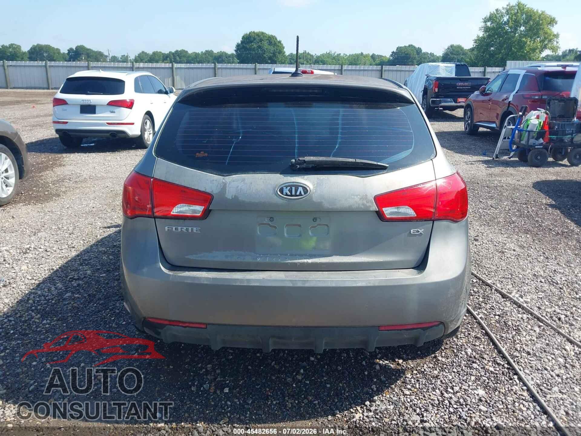 KIA FORTE 2011 - KNAFU5A26B5444028